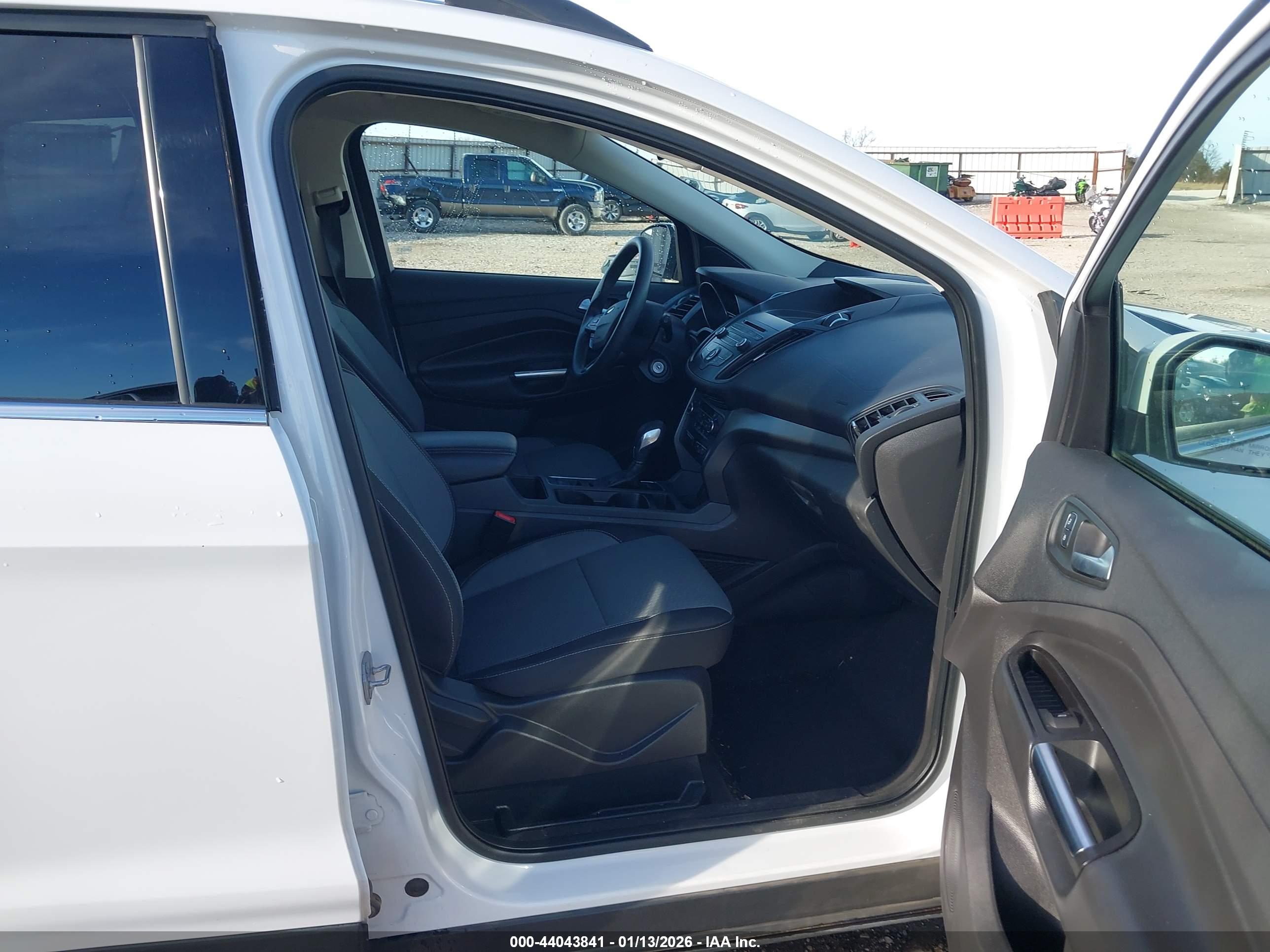 FORD ESCAPE image 5