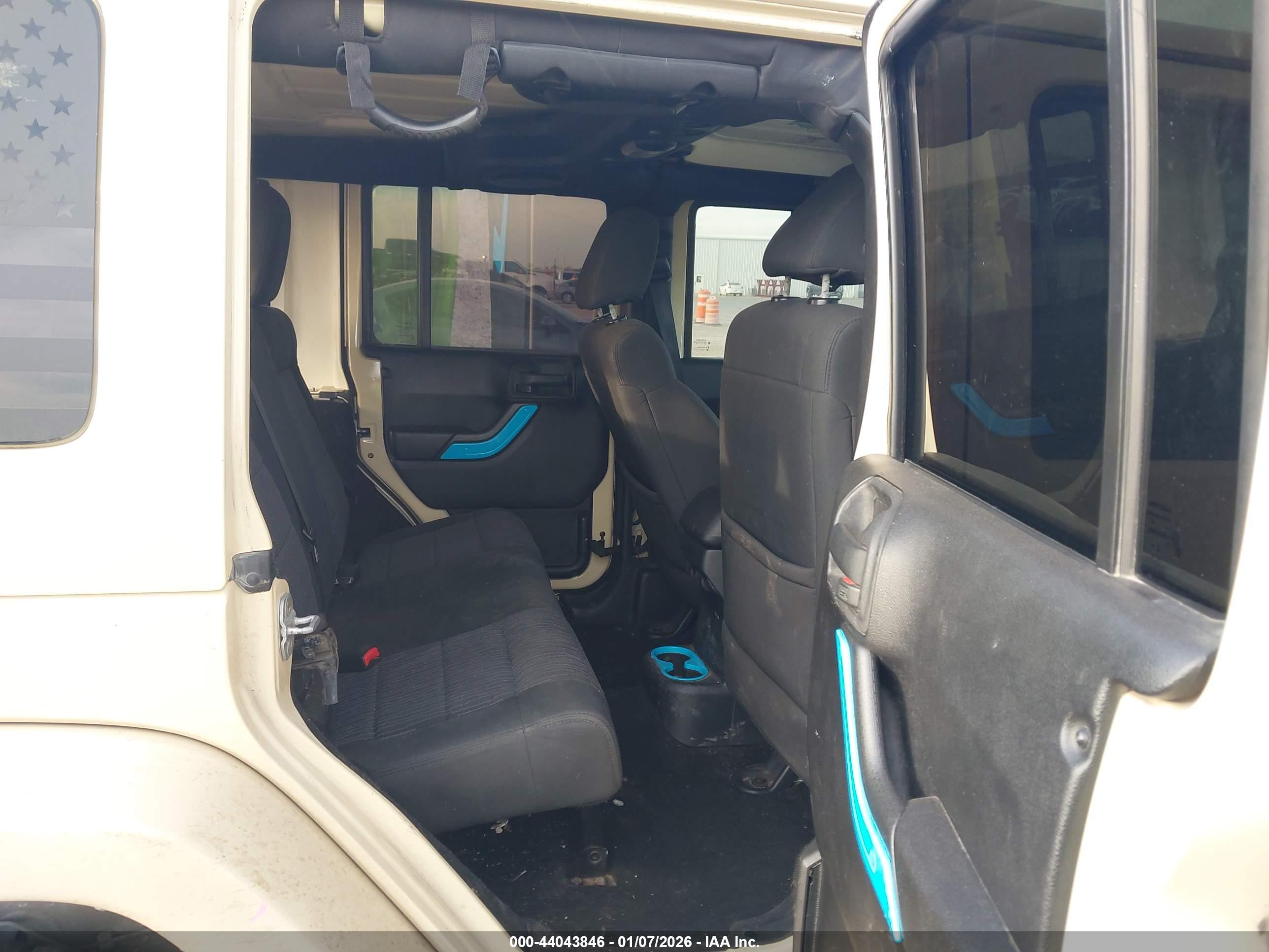 JEEP WRANGLER image 8