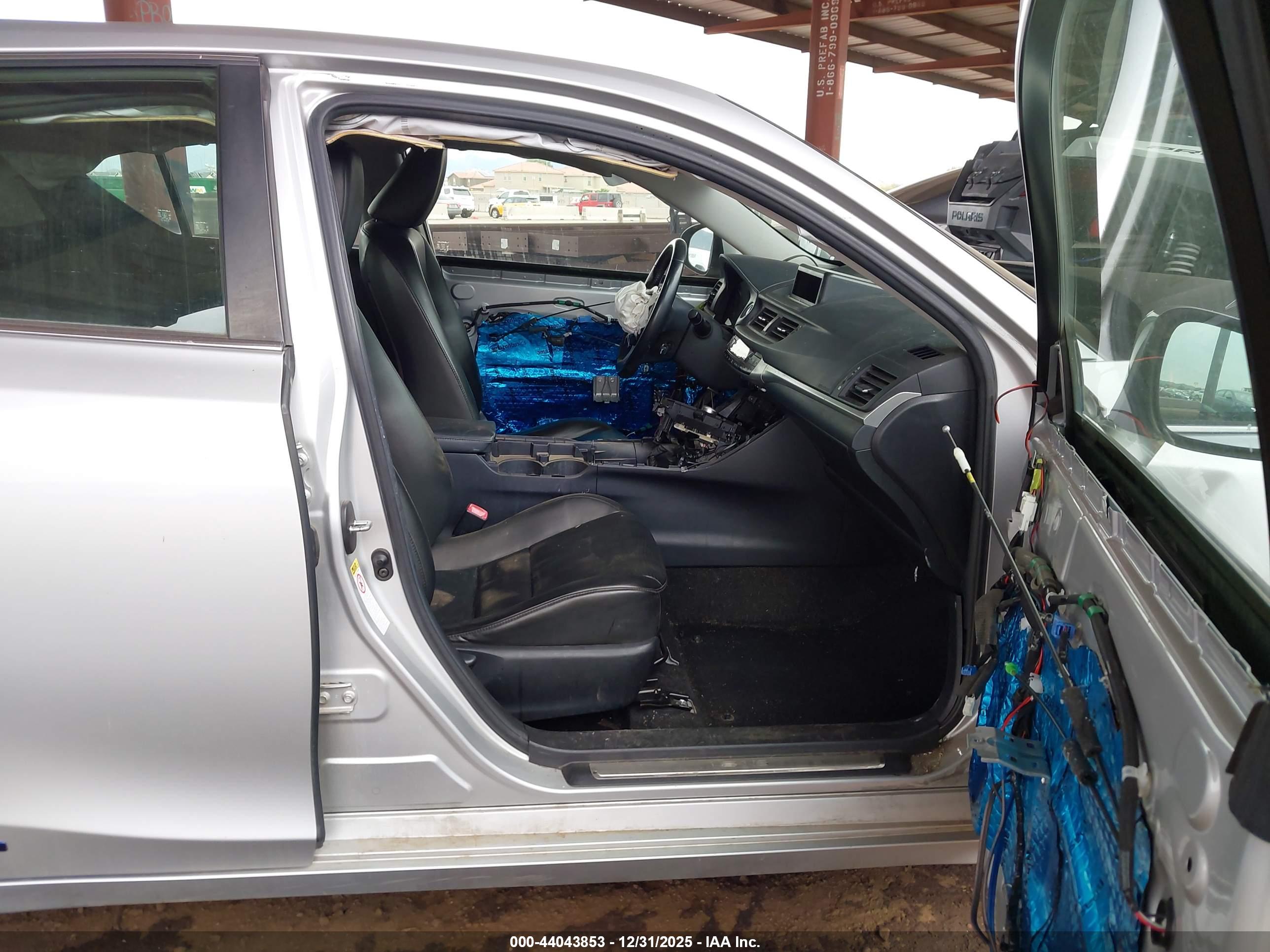 LEXUS CT image 5