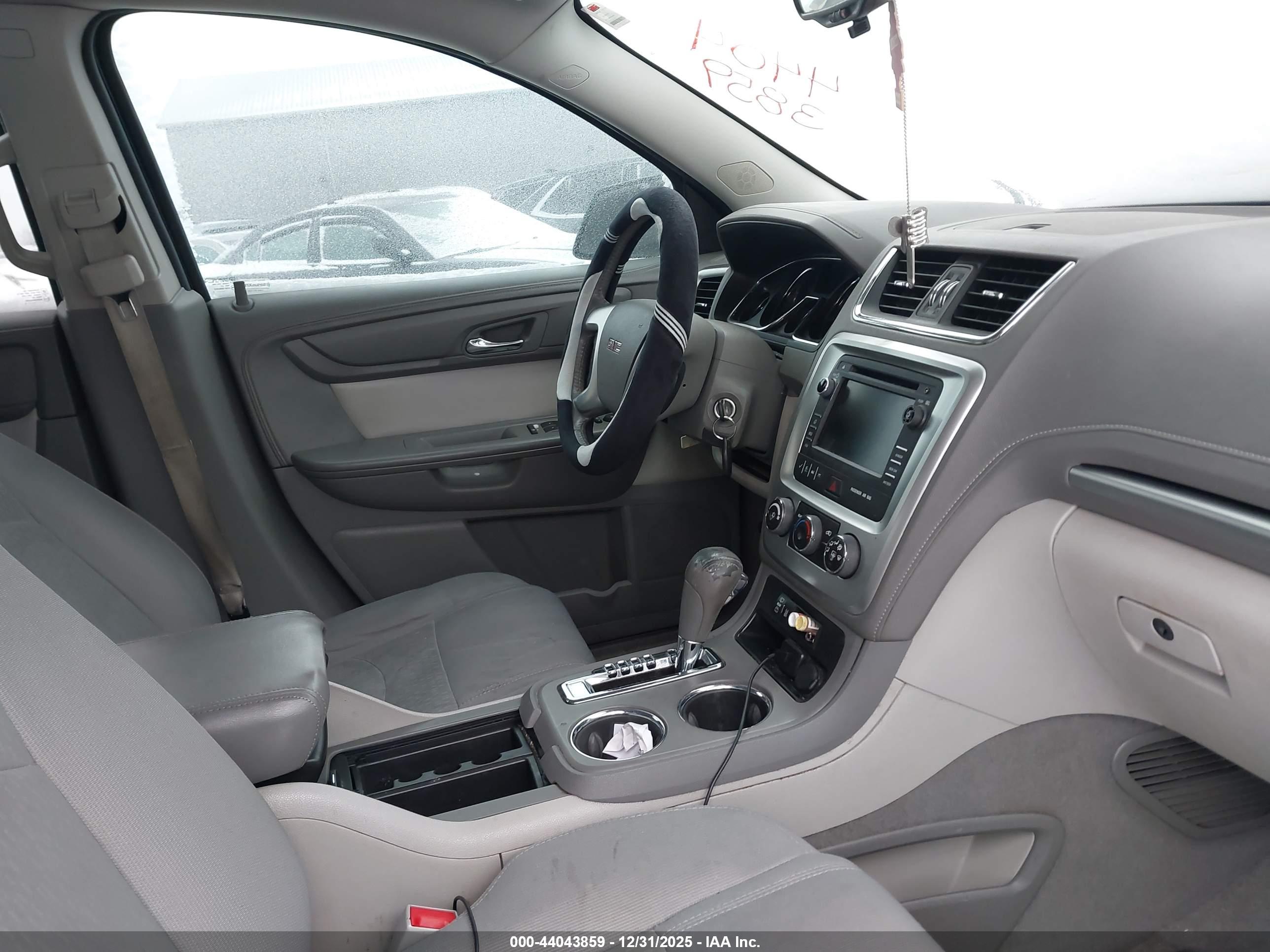 GMC ACADIA image 5