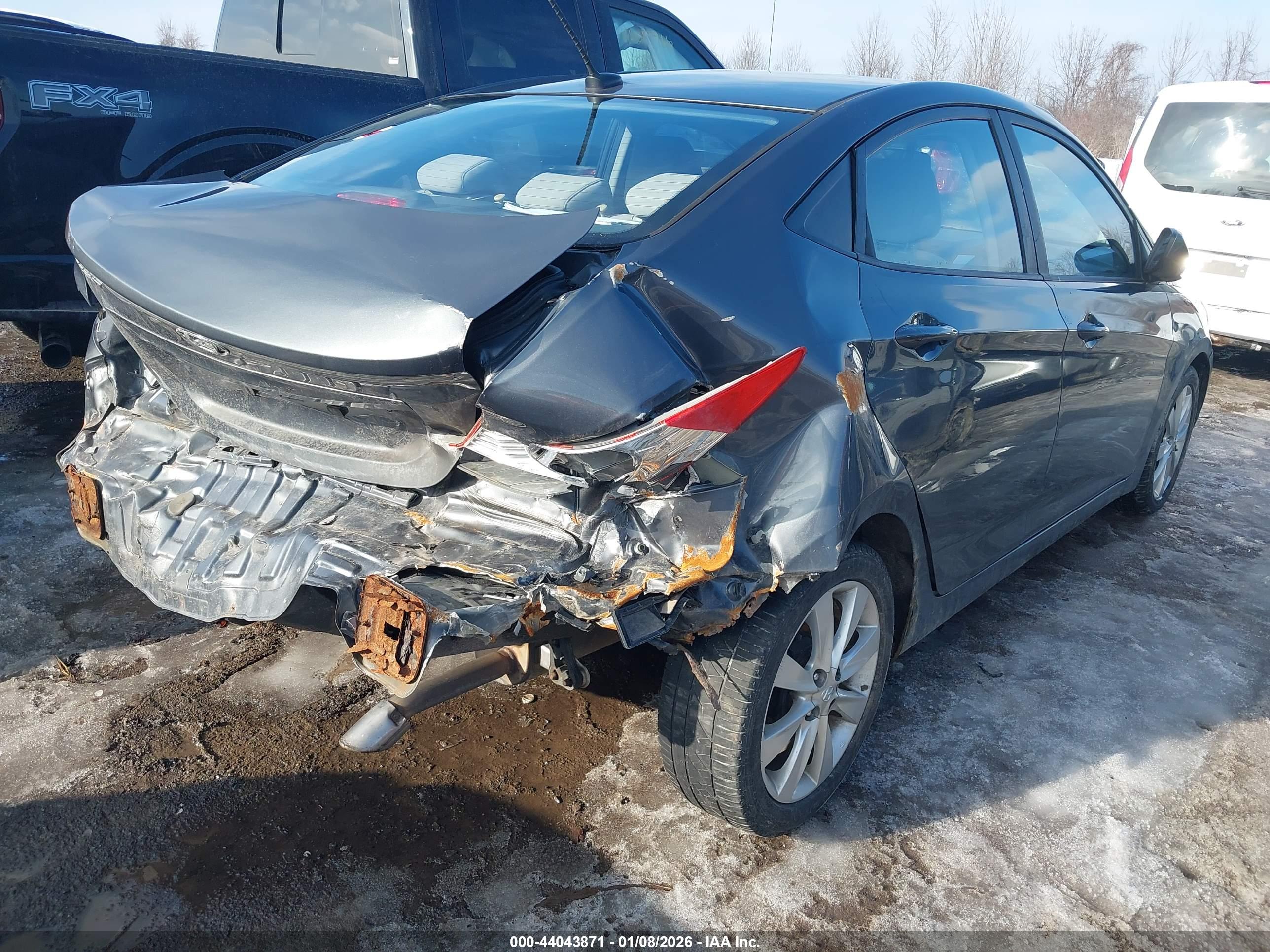 HYUNDAI ACCENT image 4