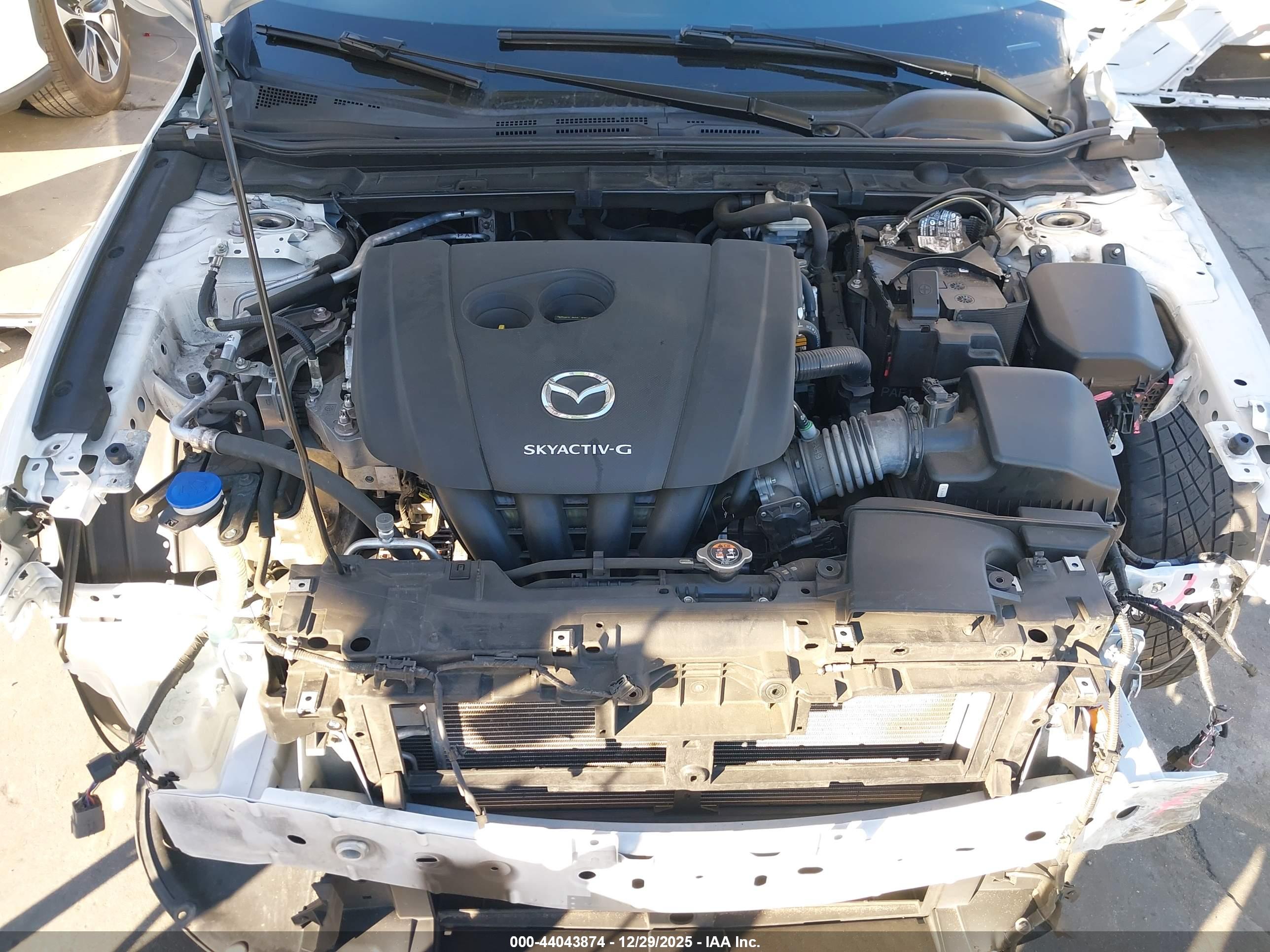 MAZDA MAZDA3 image 10