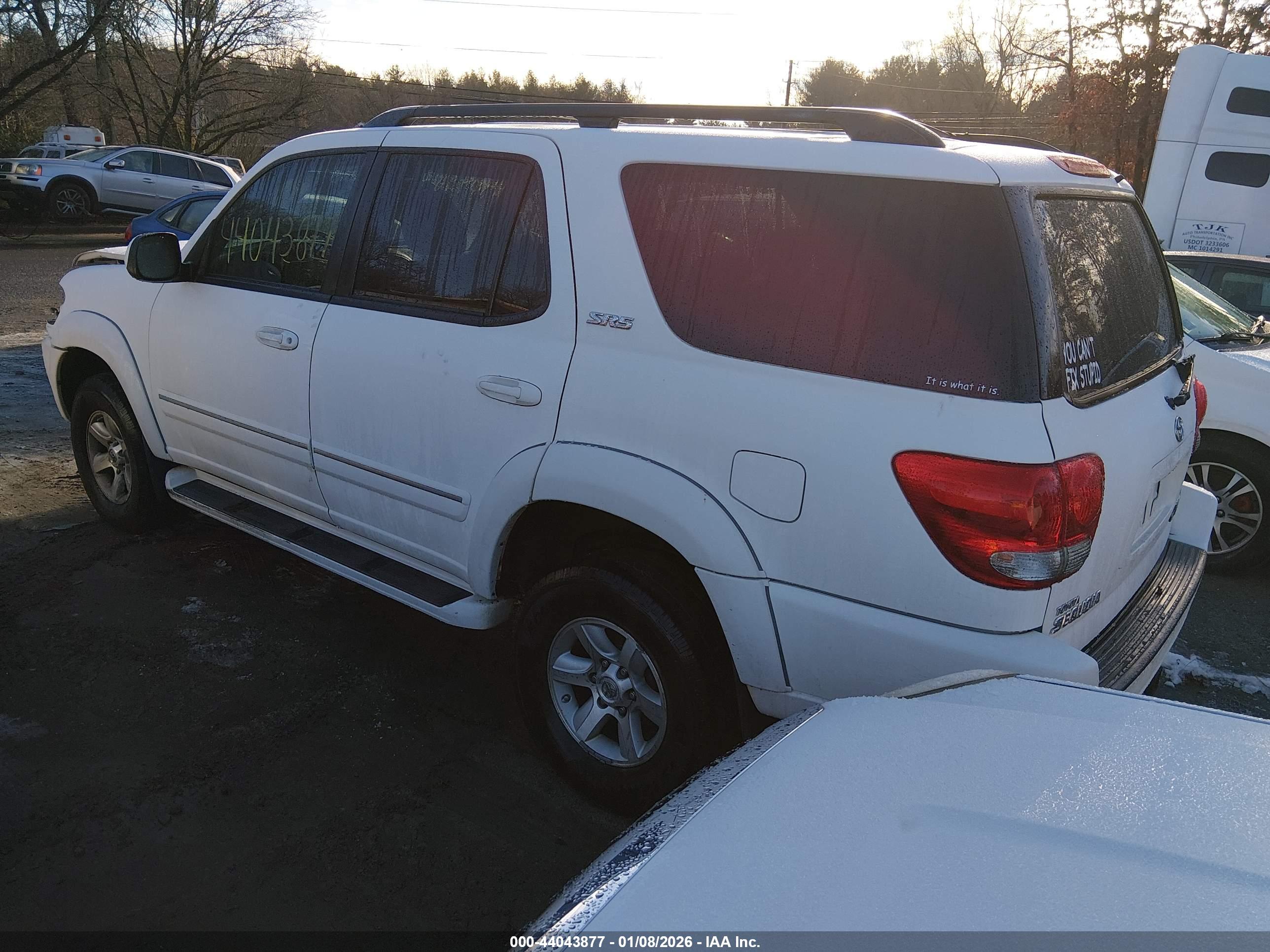 TOYOTA SEQUOIA image 3