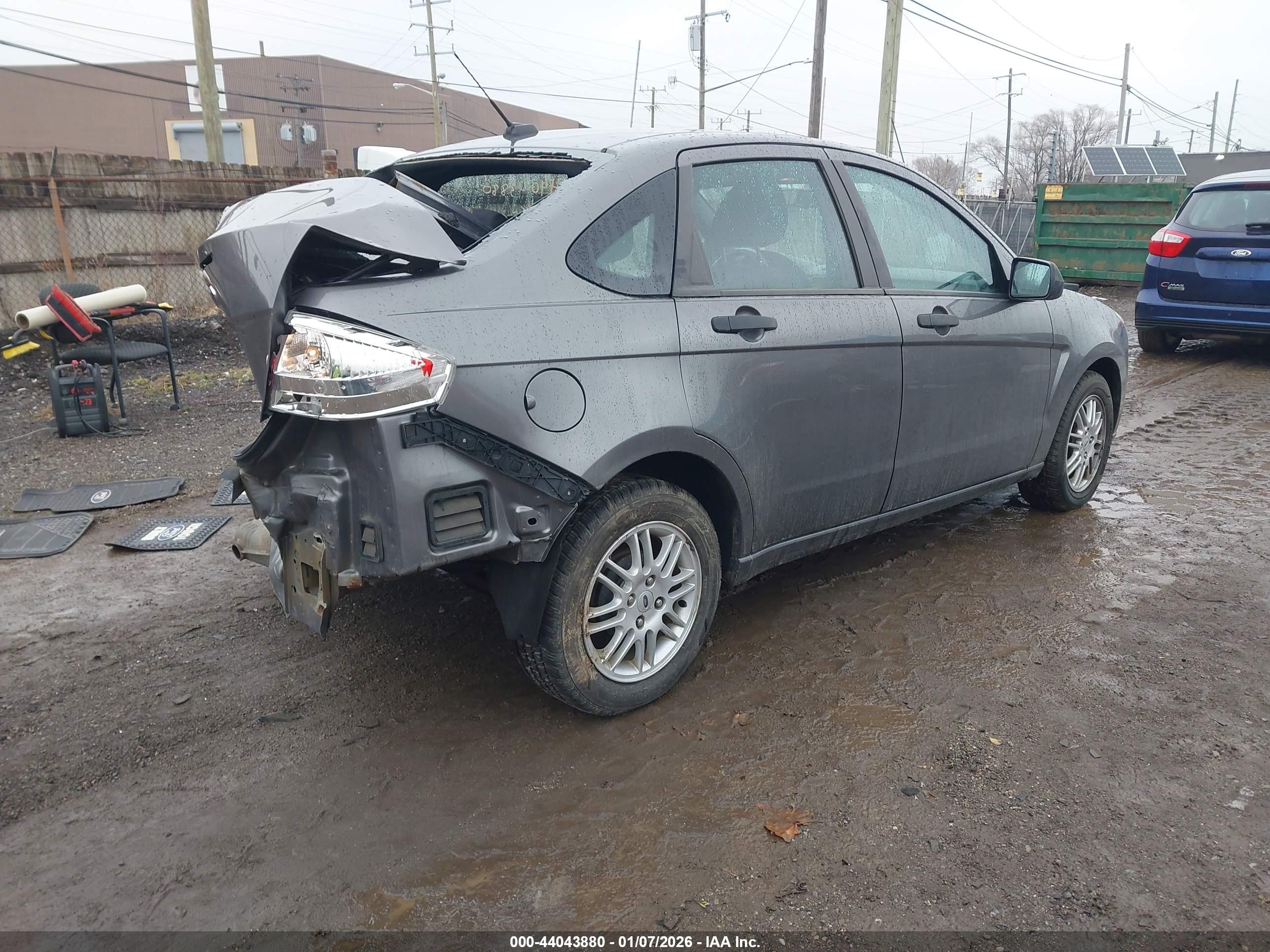 FORD FOCUS image 4
