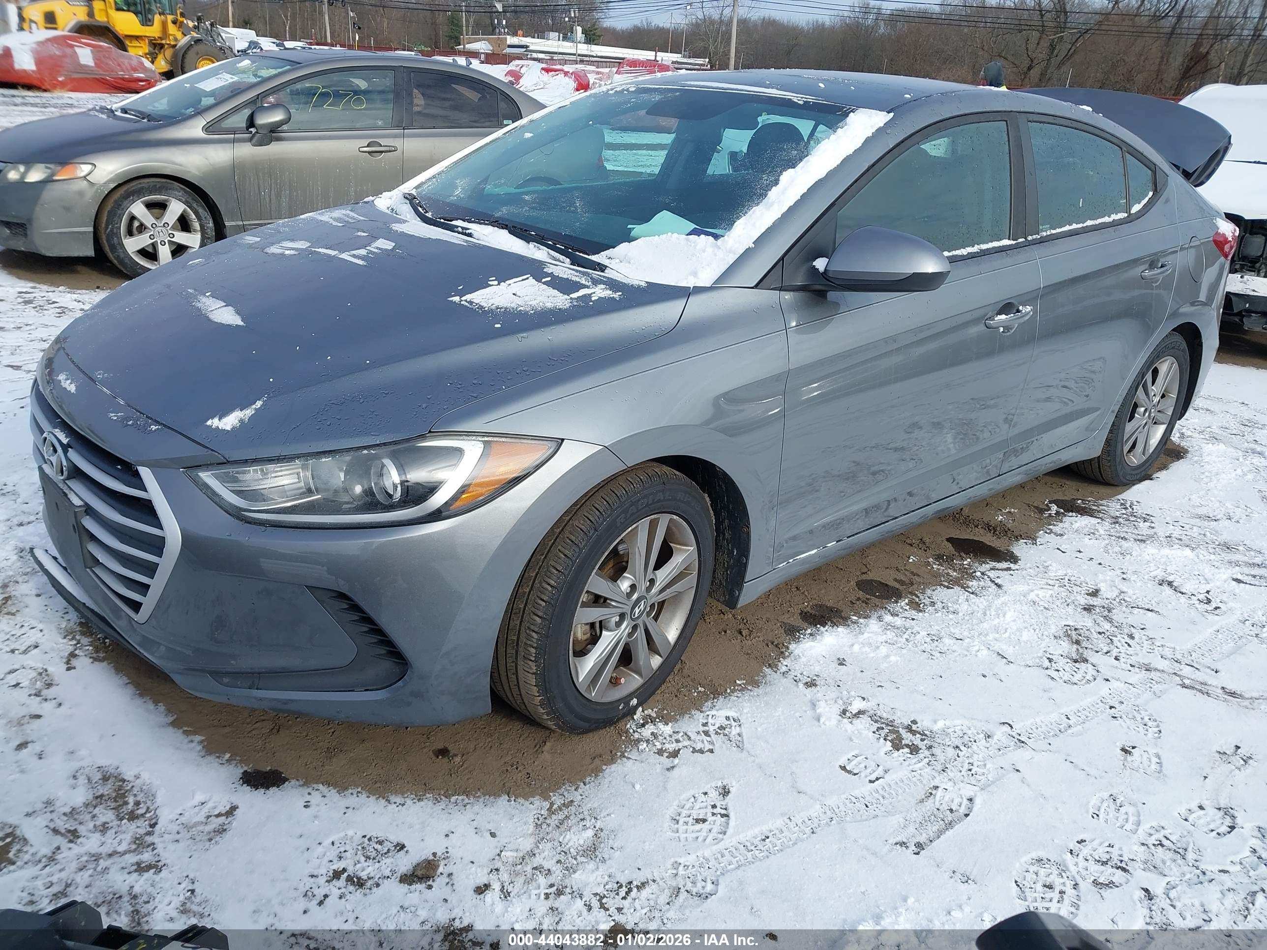 HYUNDAI ELANTRA image 2