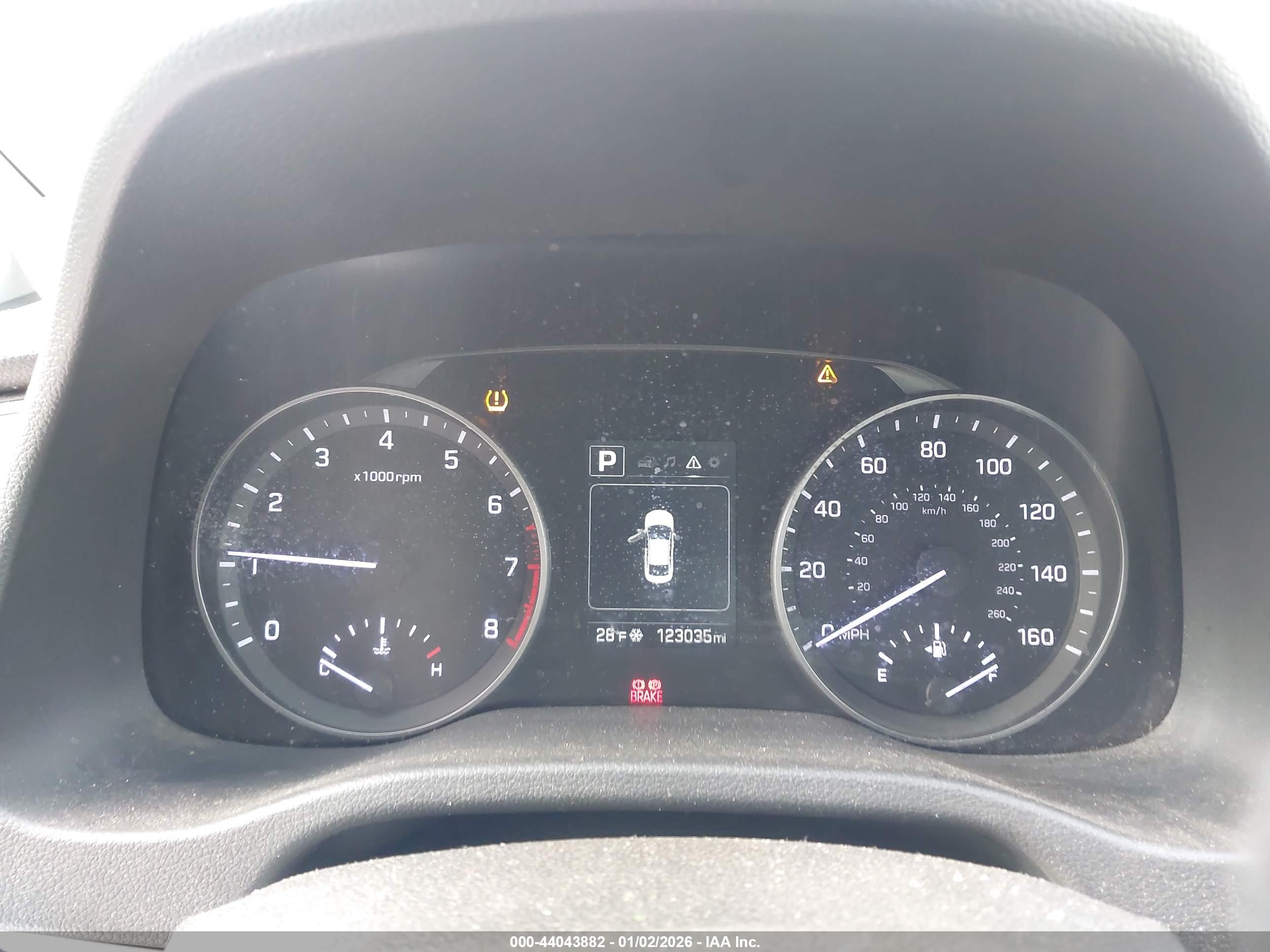 HYUNDAI ELANTRA image 7