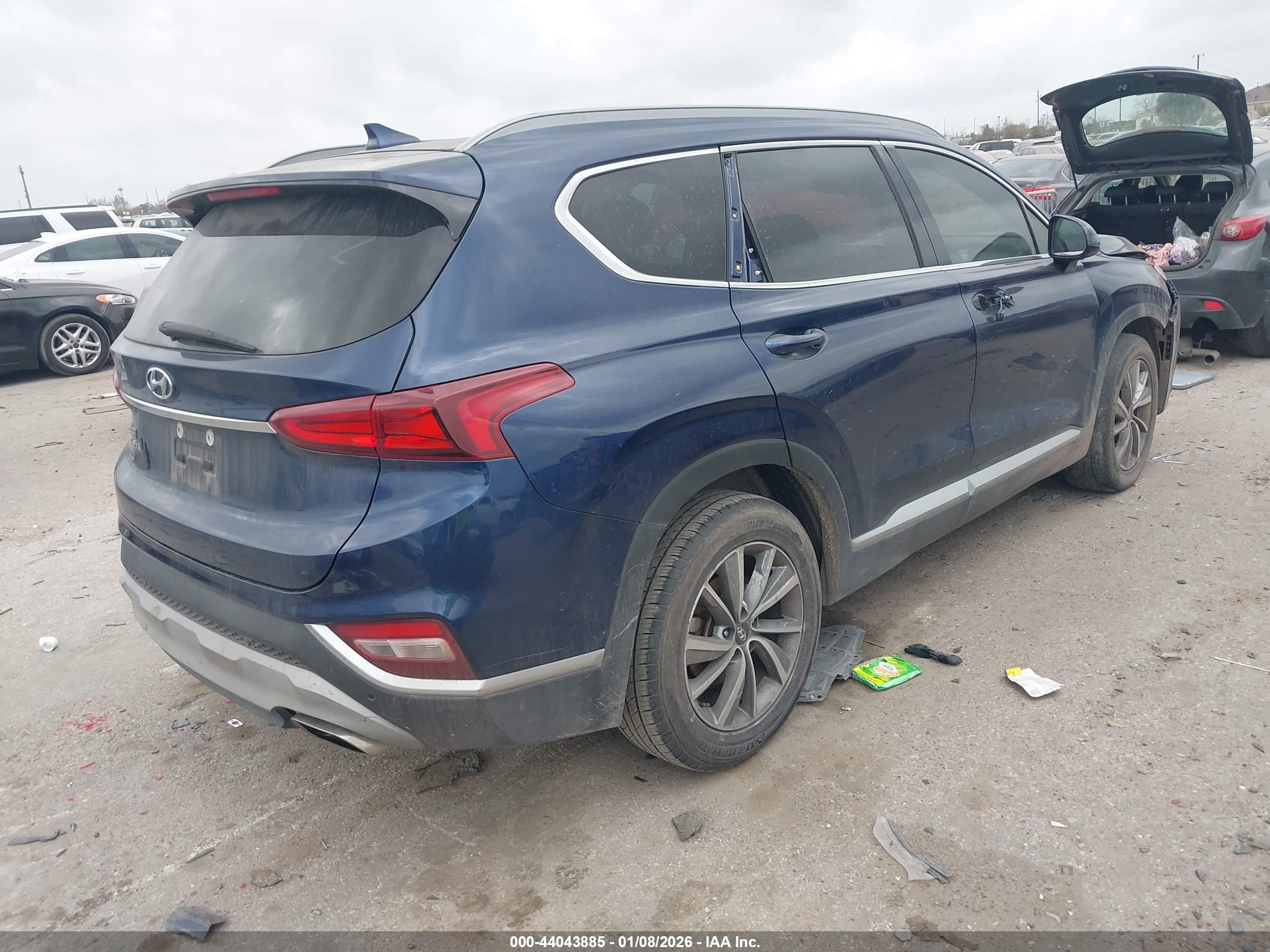 HYUNDAI SANTA image 4