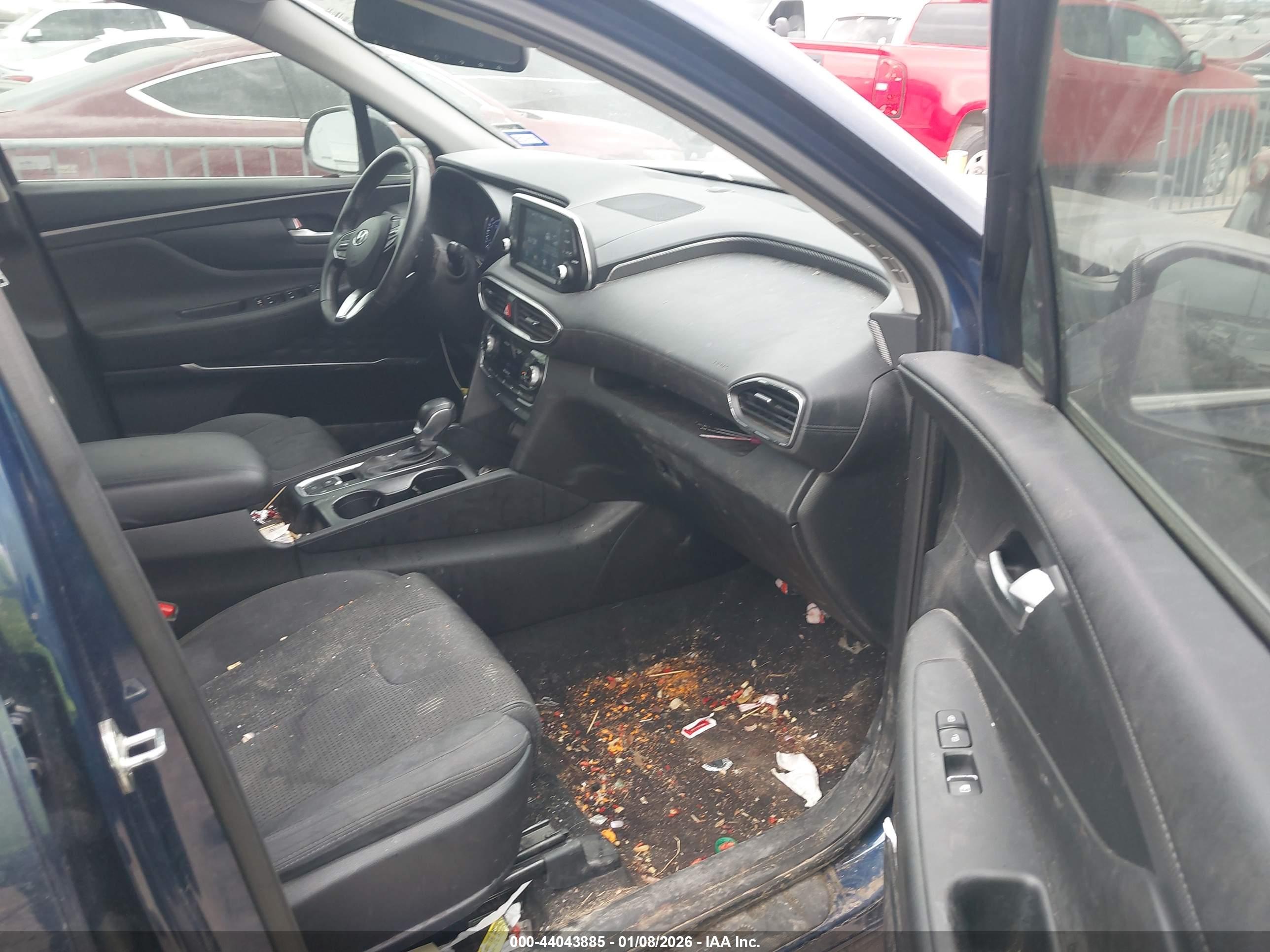 HYUNDAI SANTA image 5
