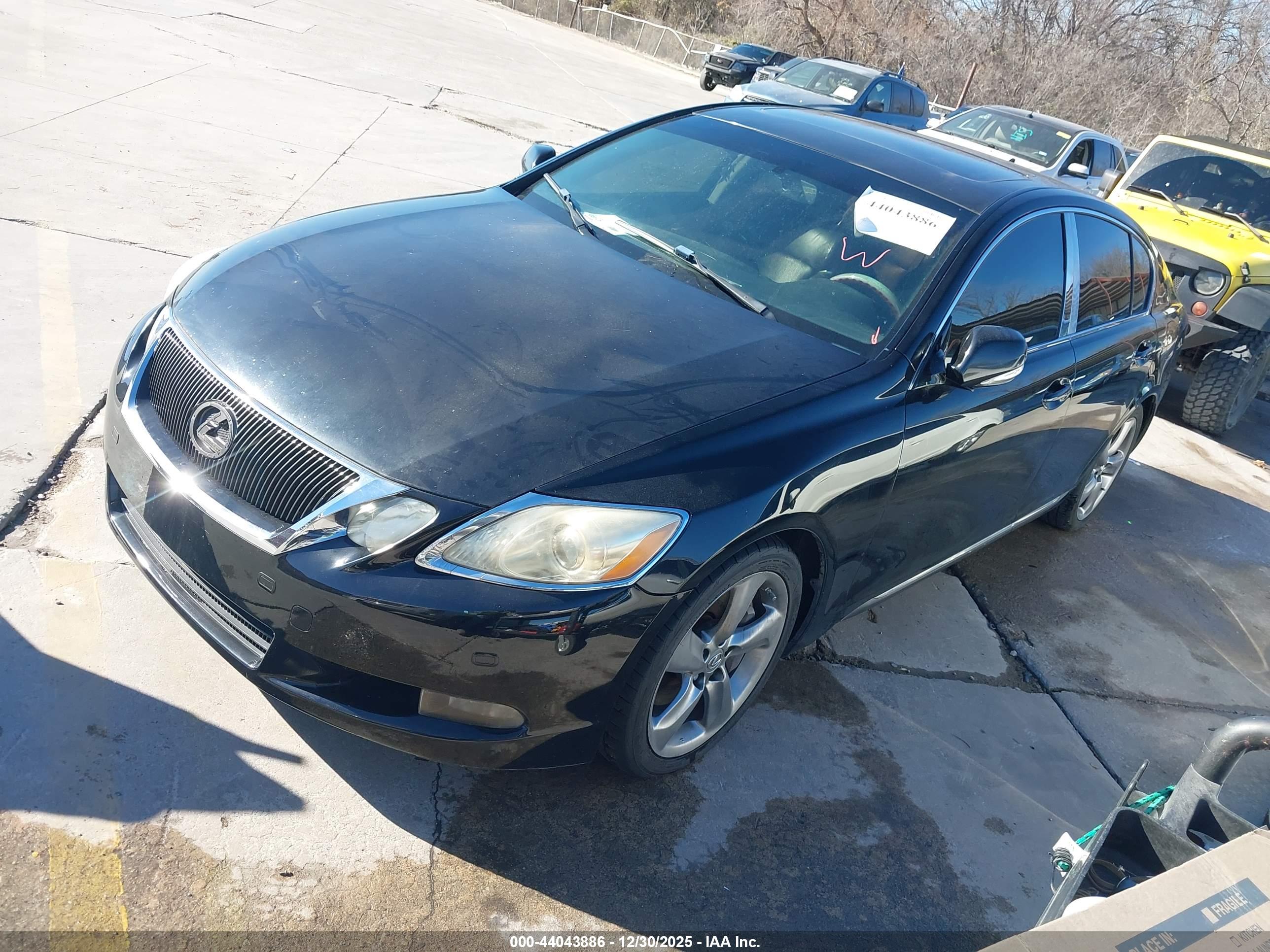 LEXUS GS image 2