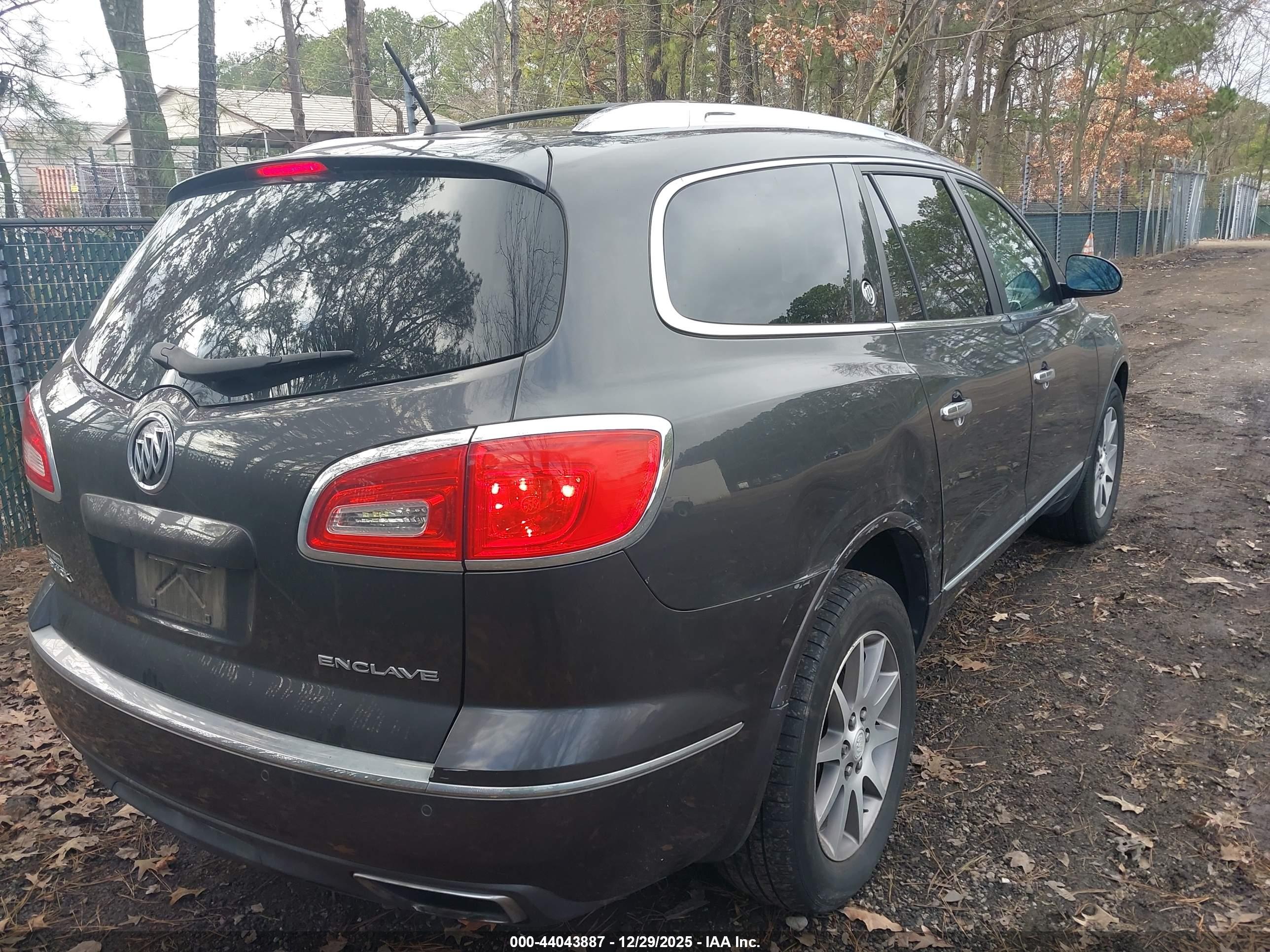 BUICK ENCLAVE image 4
