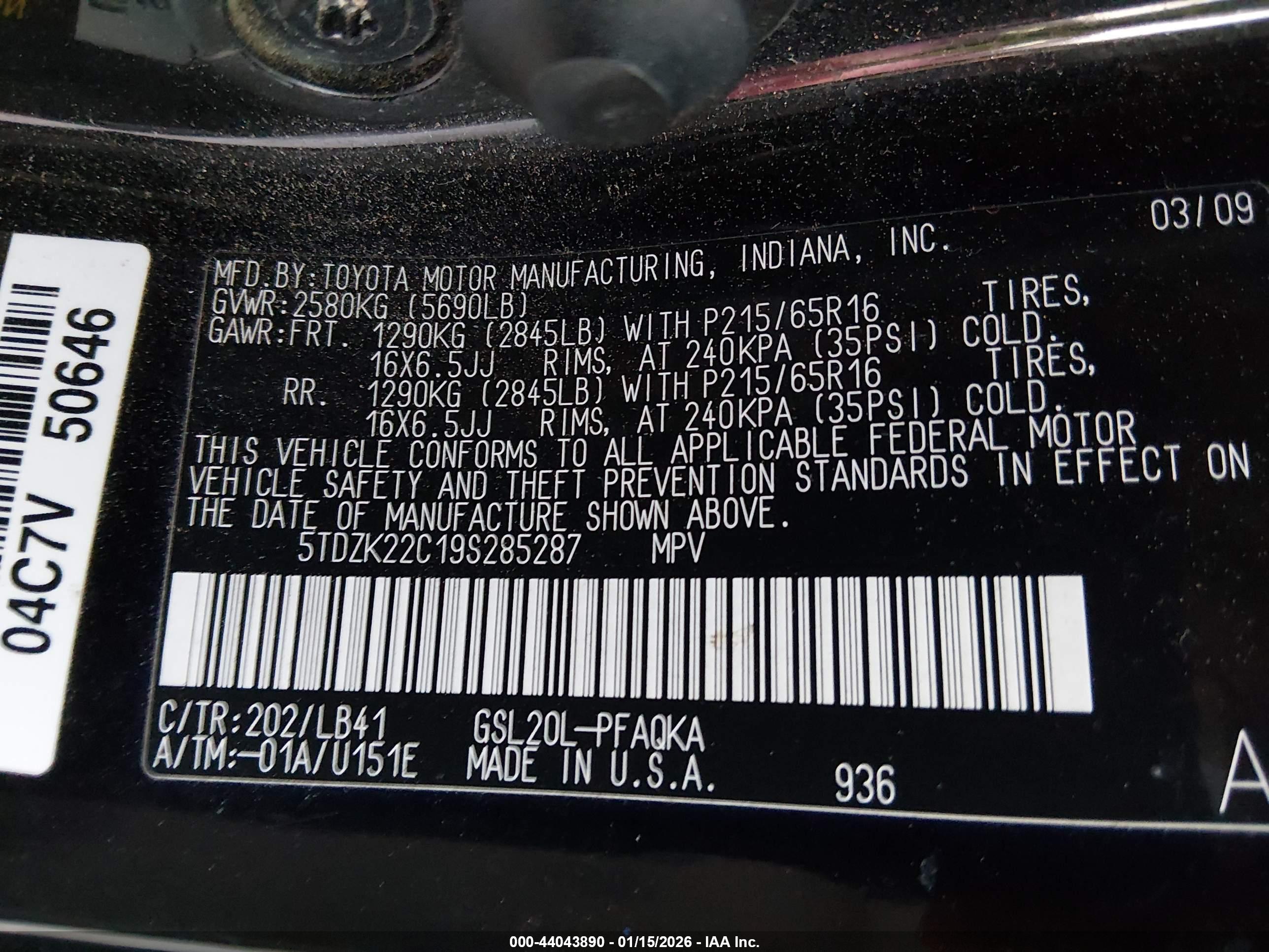TOYOTA SIENNA image 9