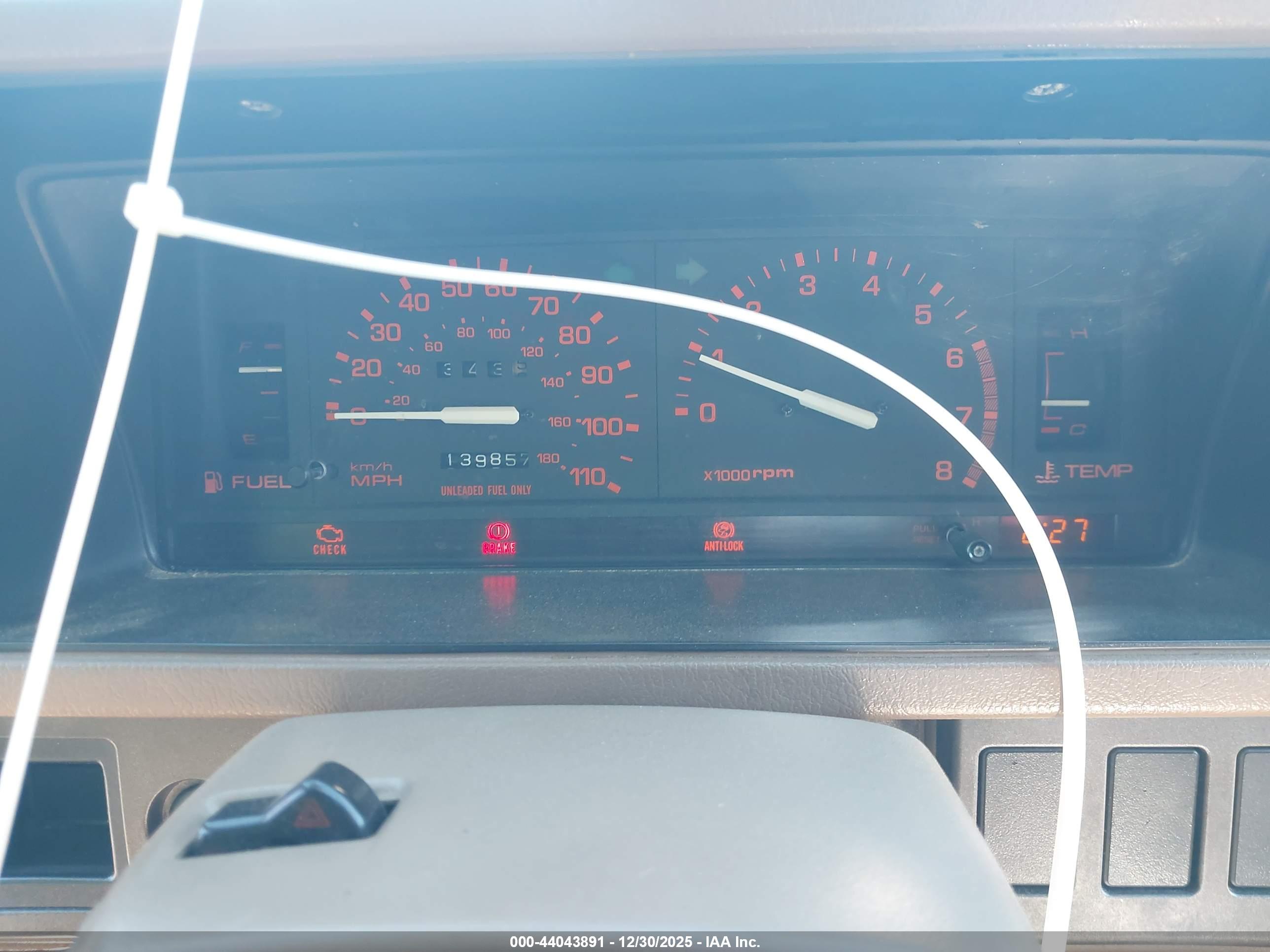MAZDA B2200 image 7