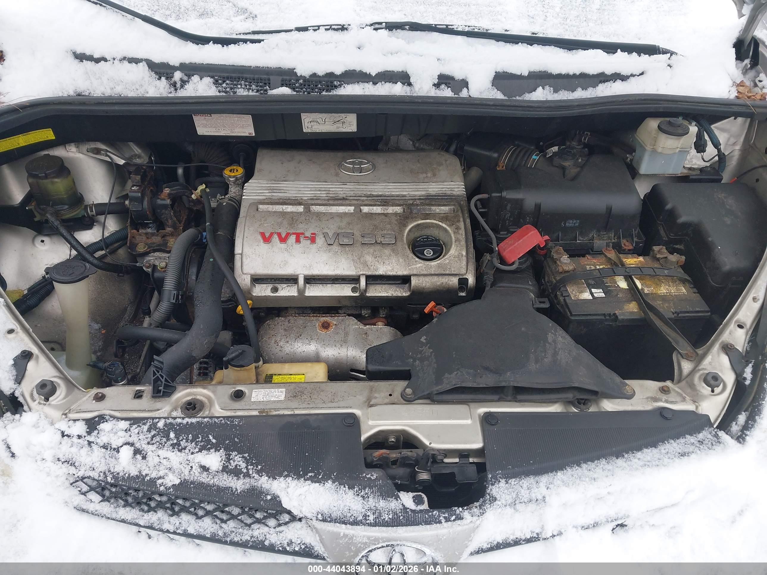 TOYOTA SIENNA image 10