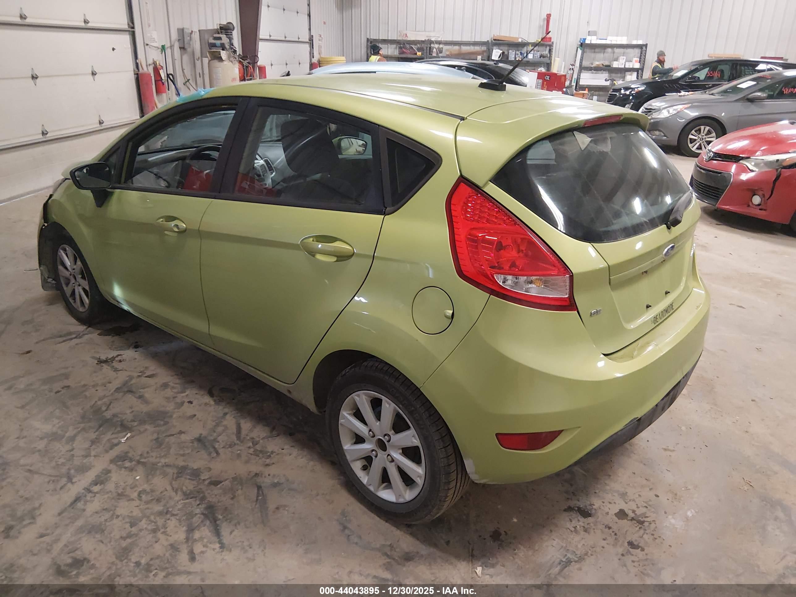 FORD FIESTA image 3