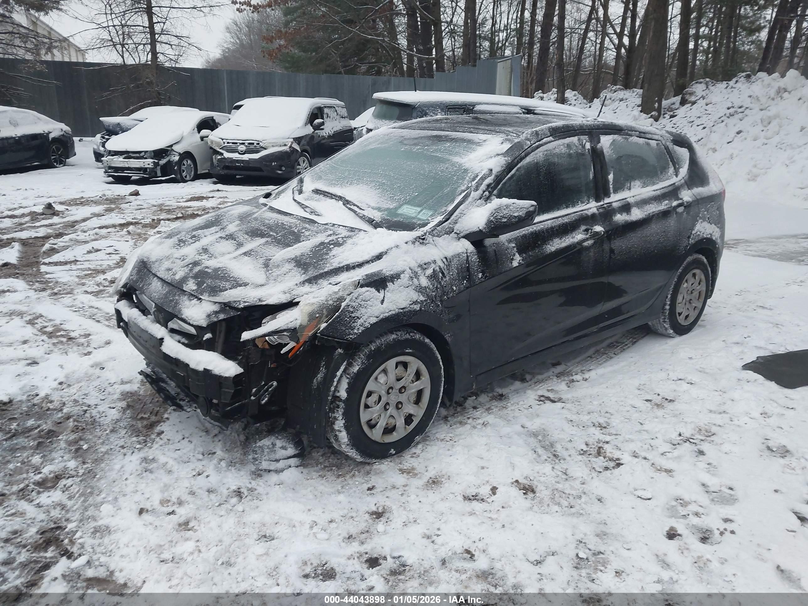 HYUNDAI ACCENT image 2