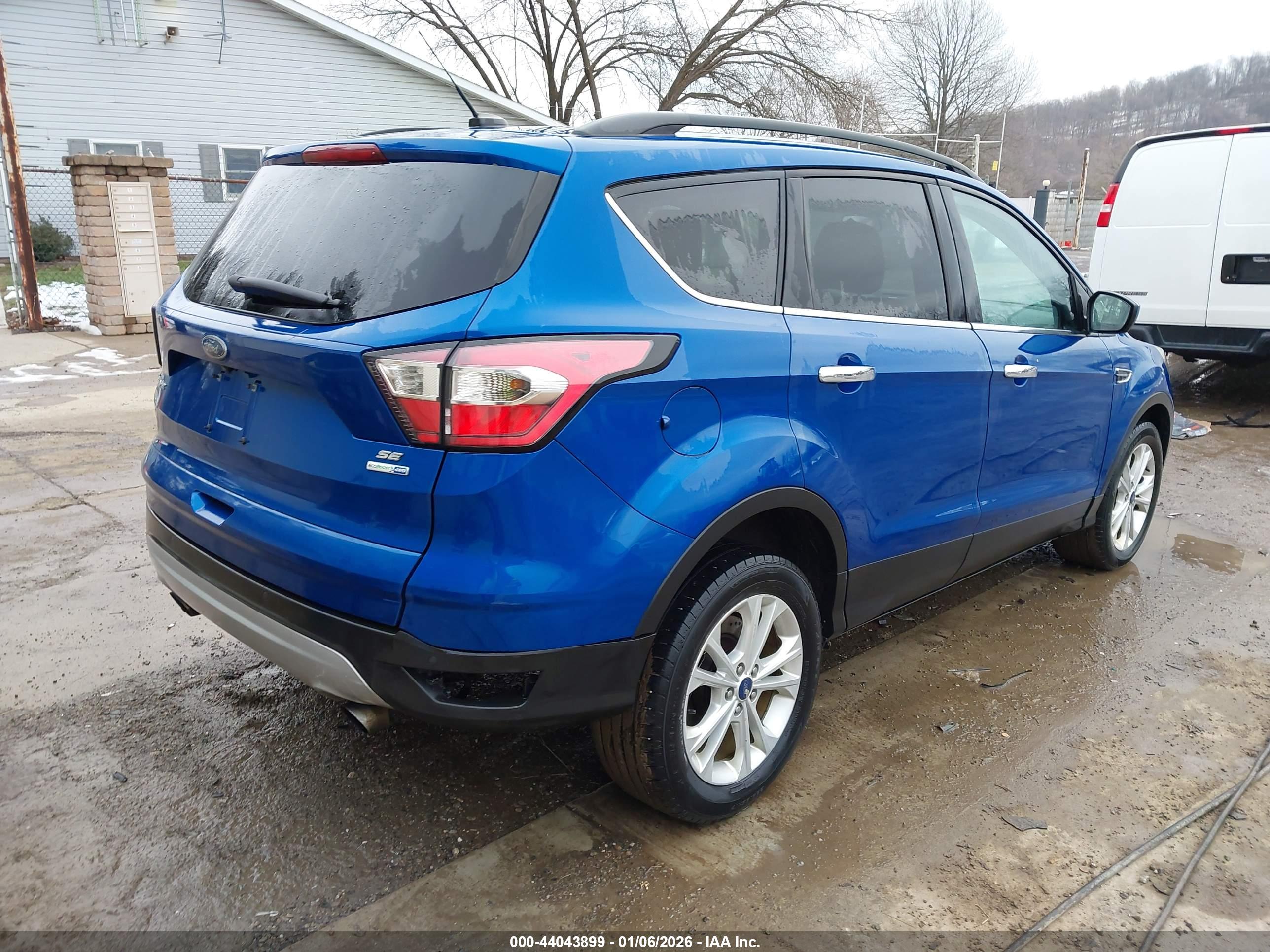 FORD ESCAPE image 4