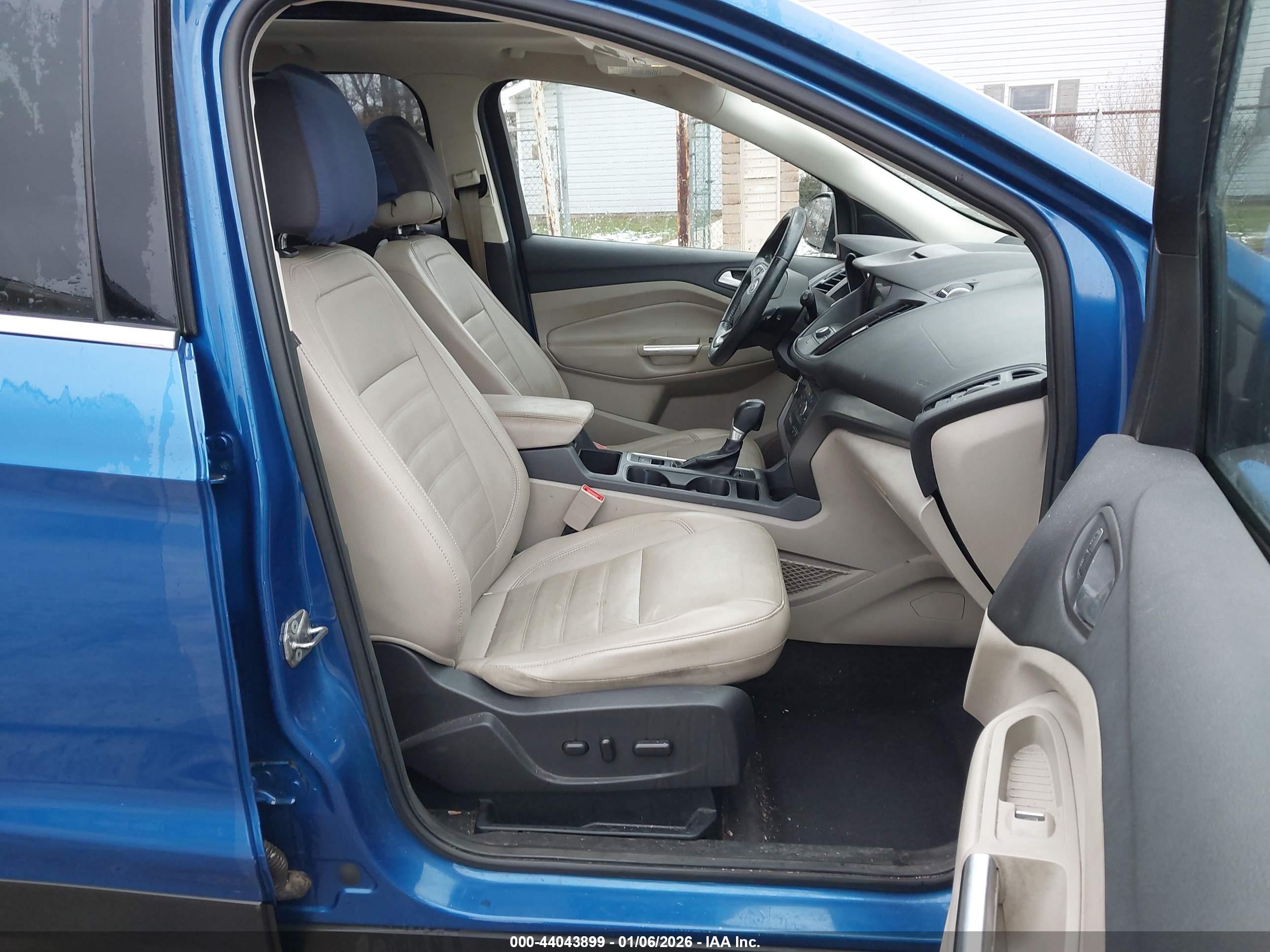 FORD ESCAPE image 5
