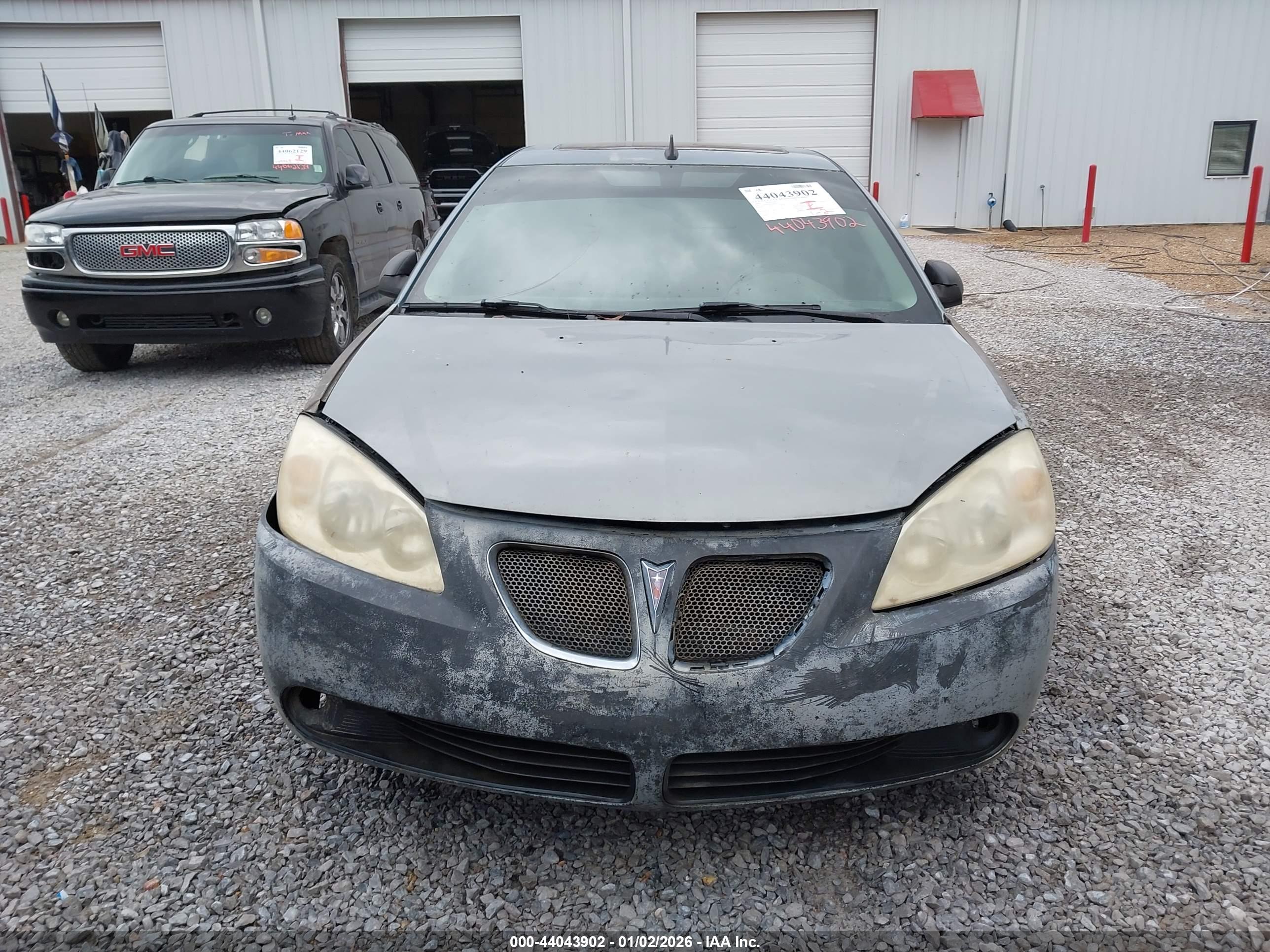 PONTIAC G6 image 6