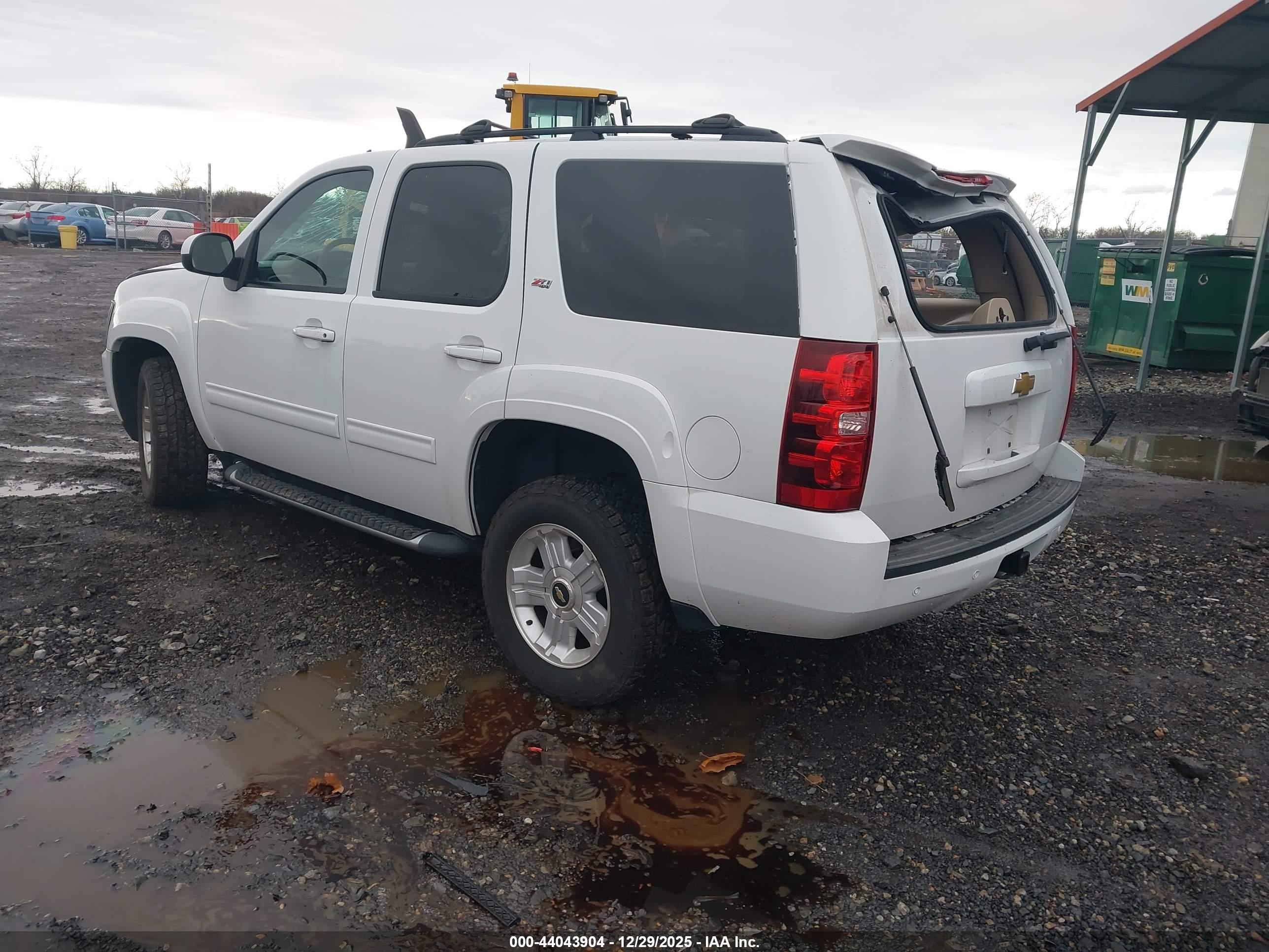 CHEVROLET TAHOE image 3