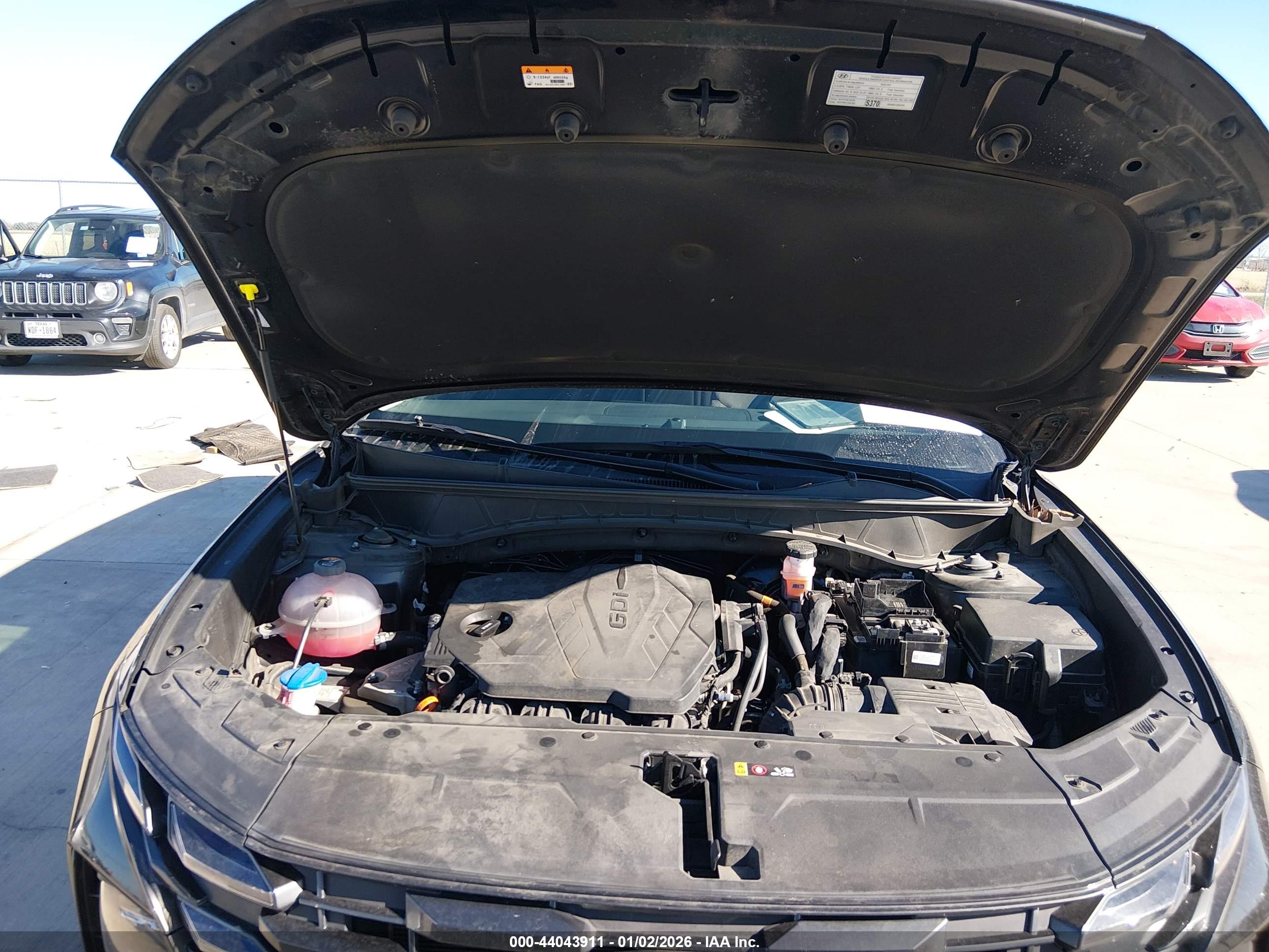 HYUNDAI TUCSON image 10