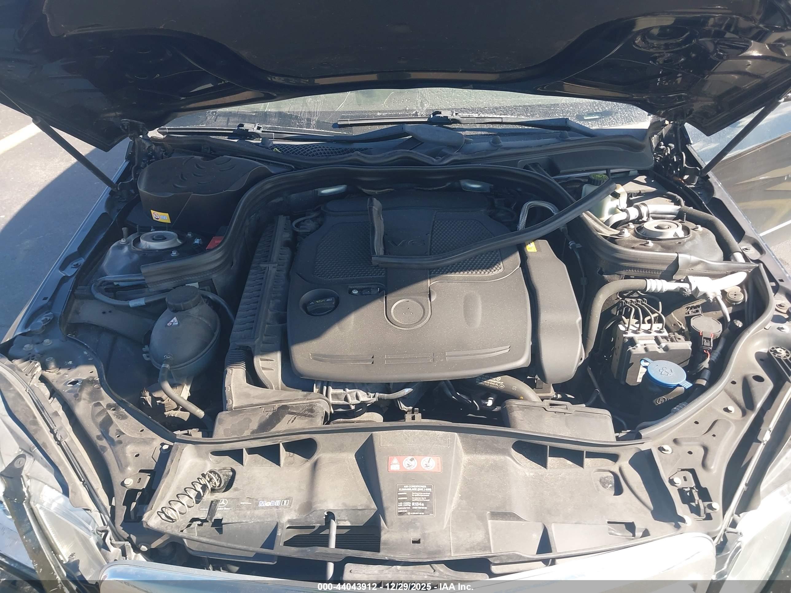 MERCEDES-BENZ E image 10