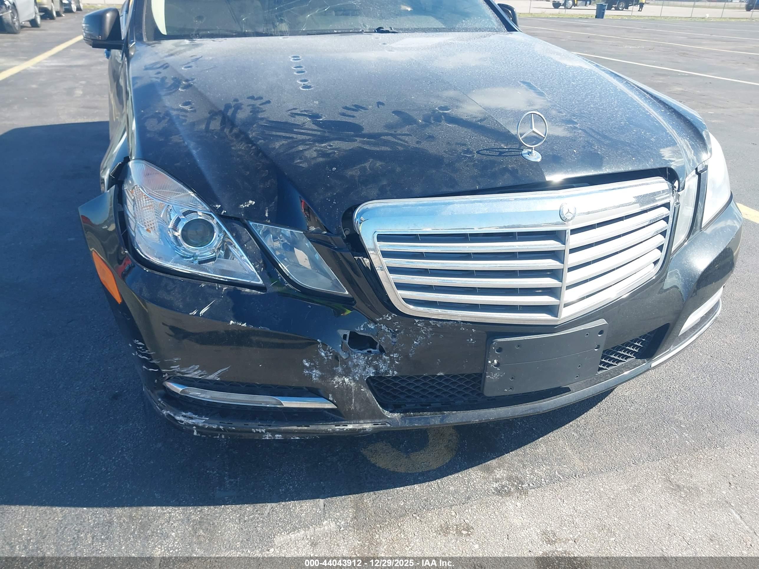 MERCEDES-BENZ E image 6