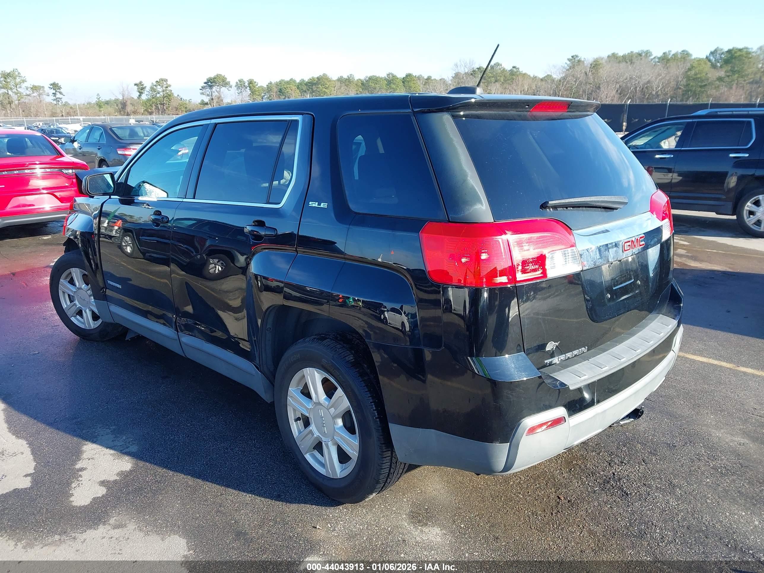 GMC TERRAIN image 3