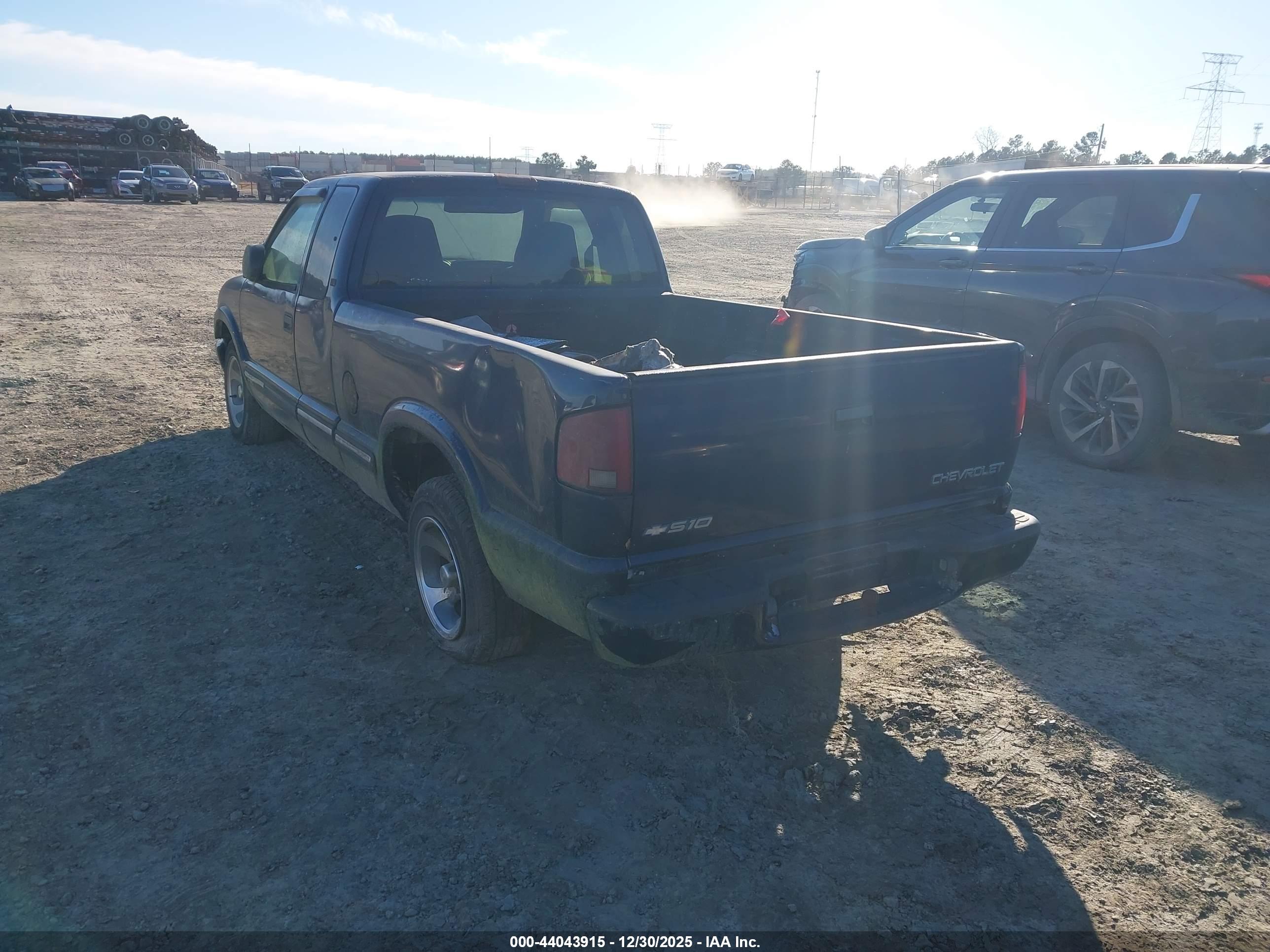 CHEVROLET S10 image 3
