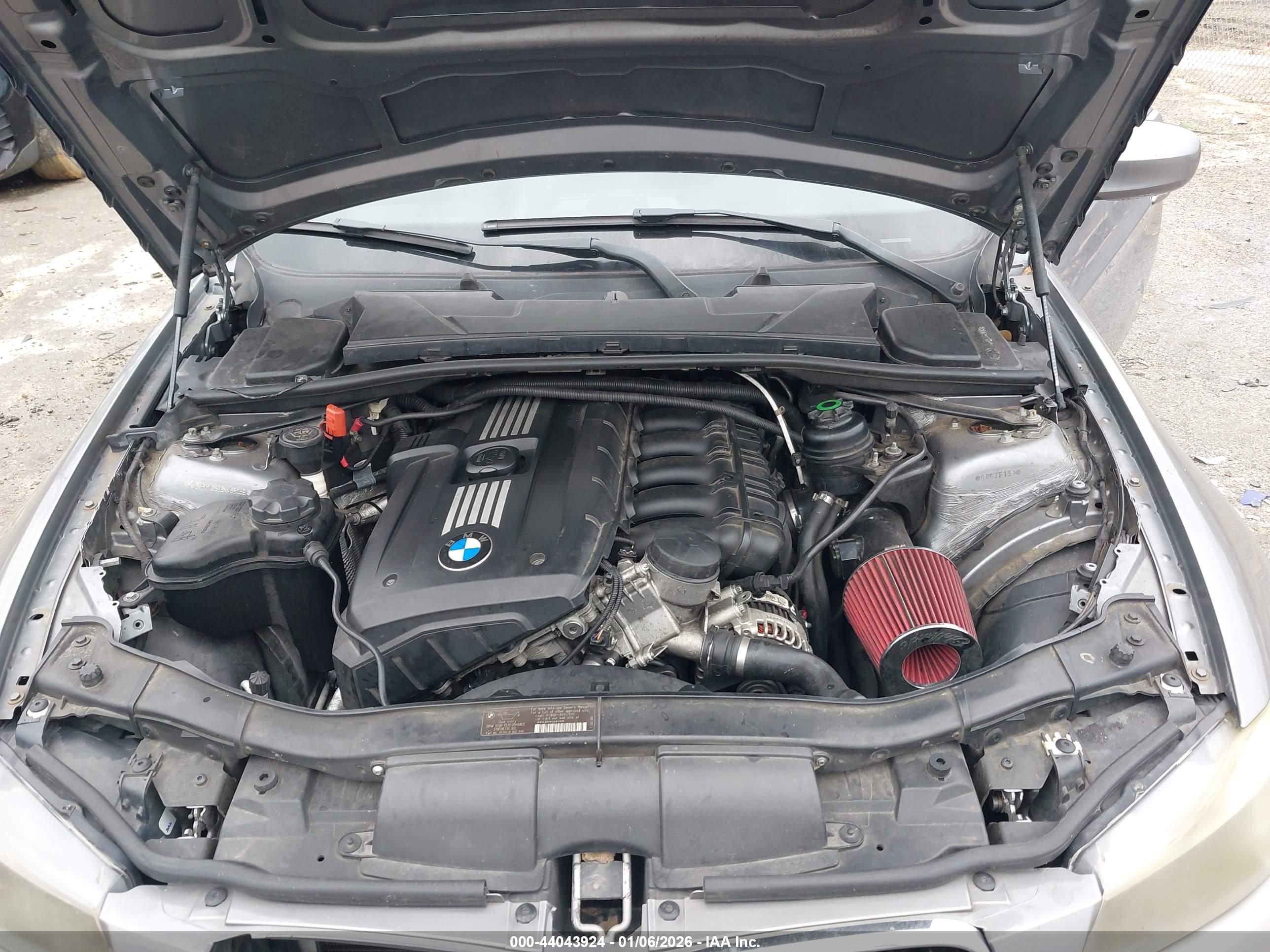 BMW 328I image 10
