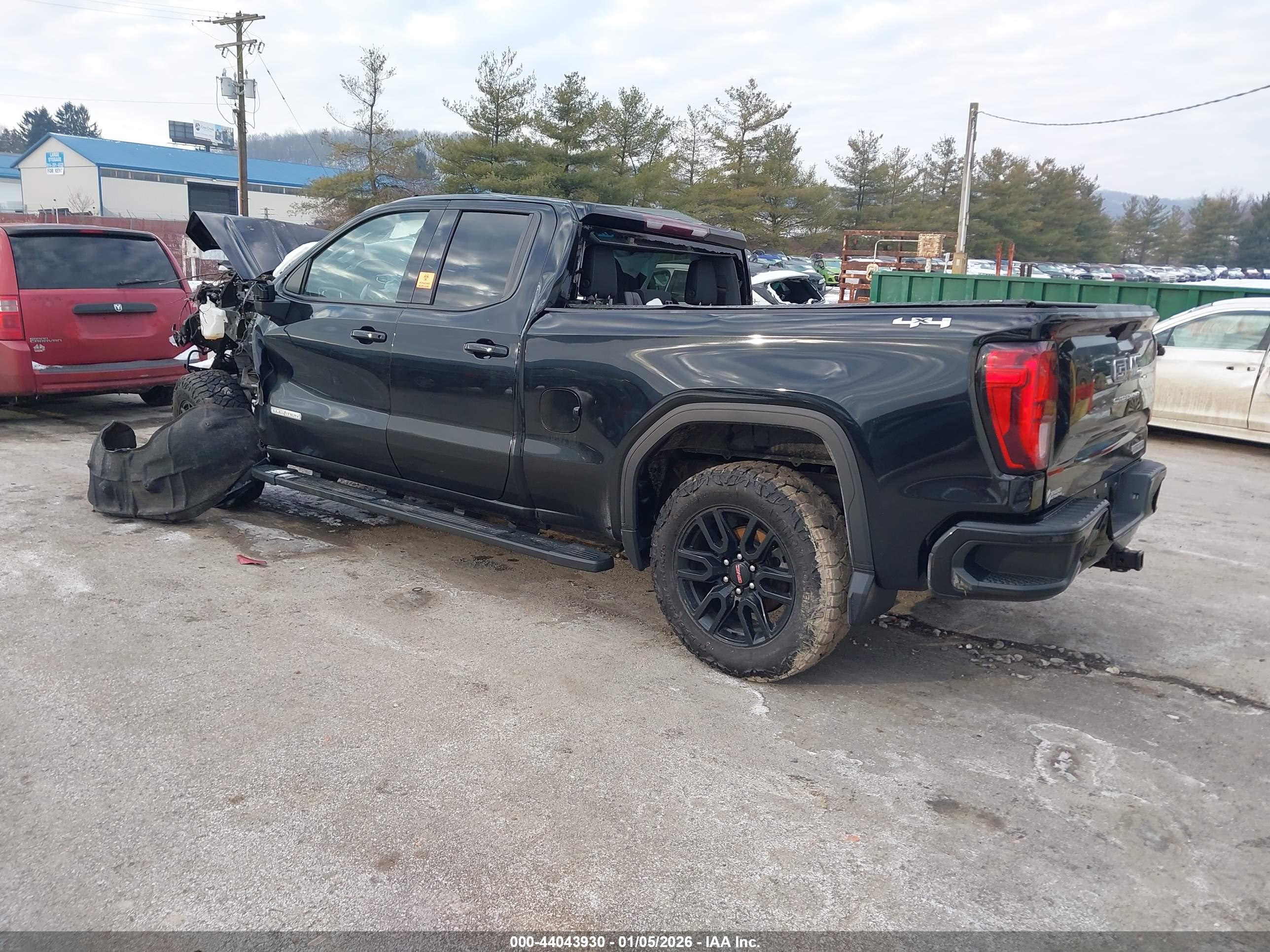 GMC SIERRA image 3