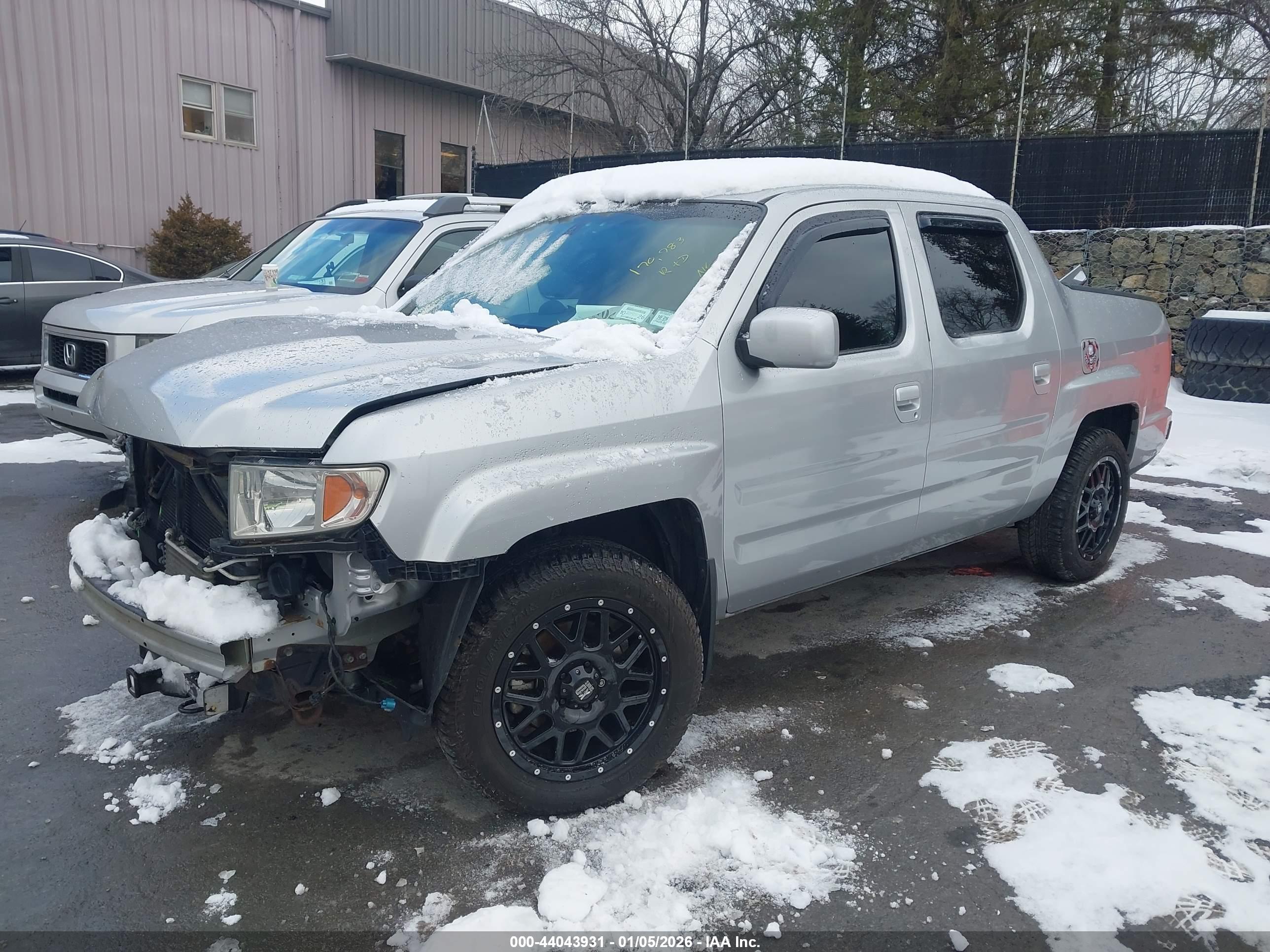 HONDA RIDGELINE image 2