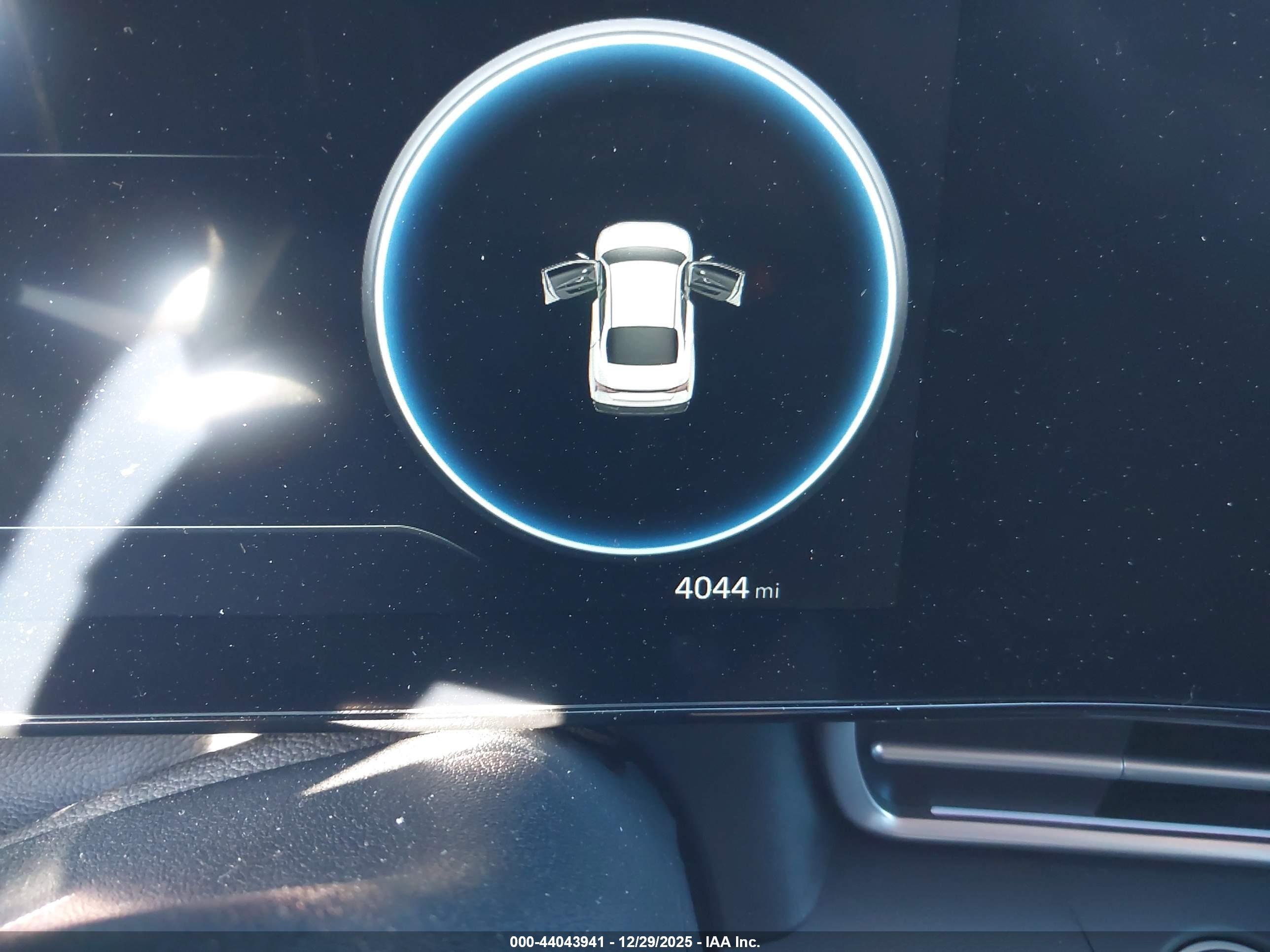 HYUNDAI ELANTRA image 7