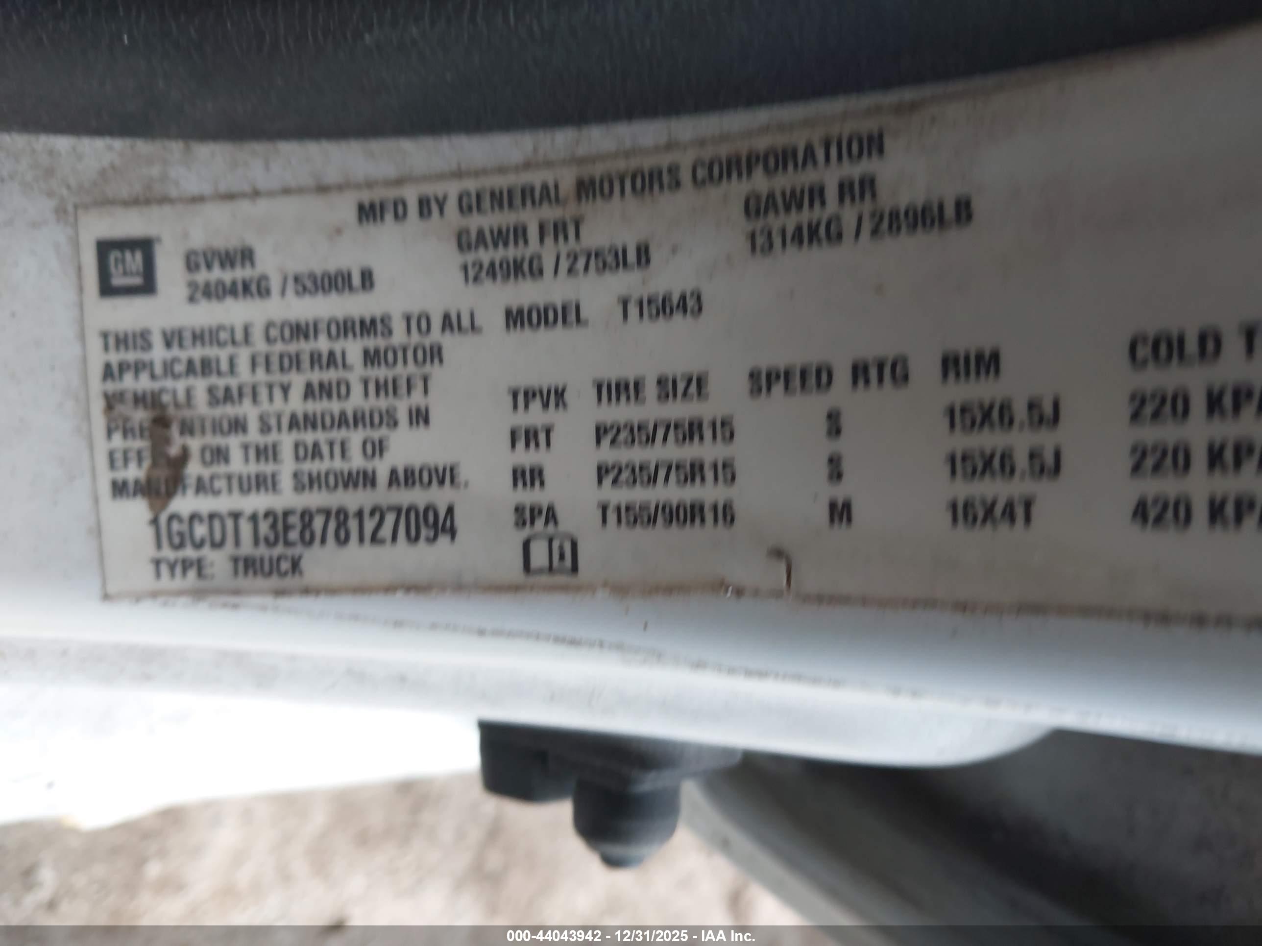 CHEVROLET COLORADO image 9