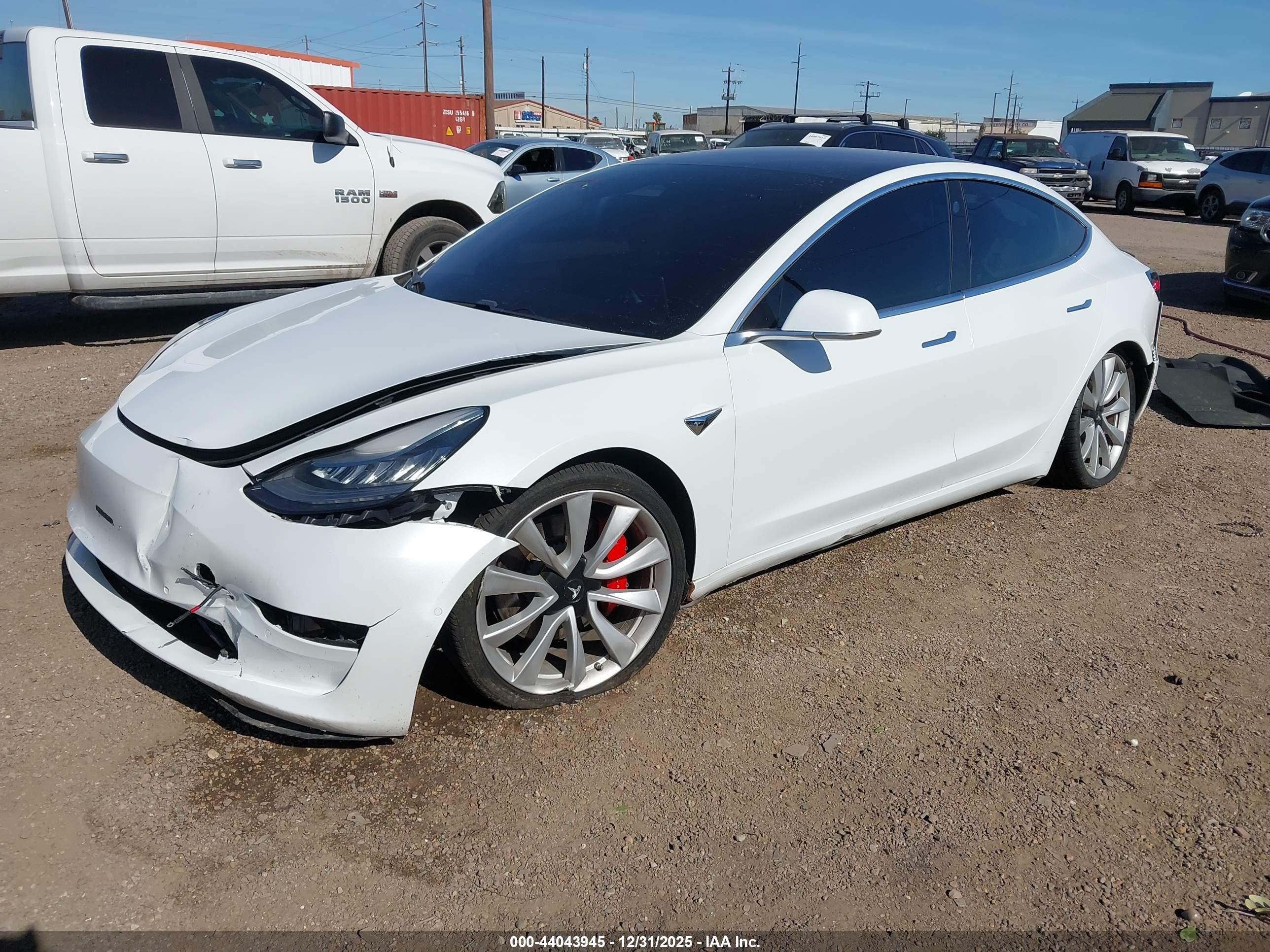 TESLA MODEL image 2