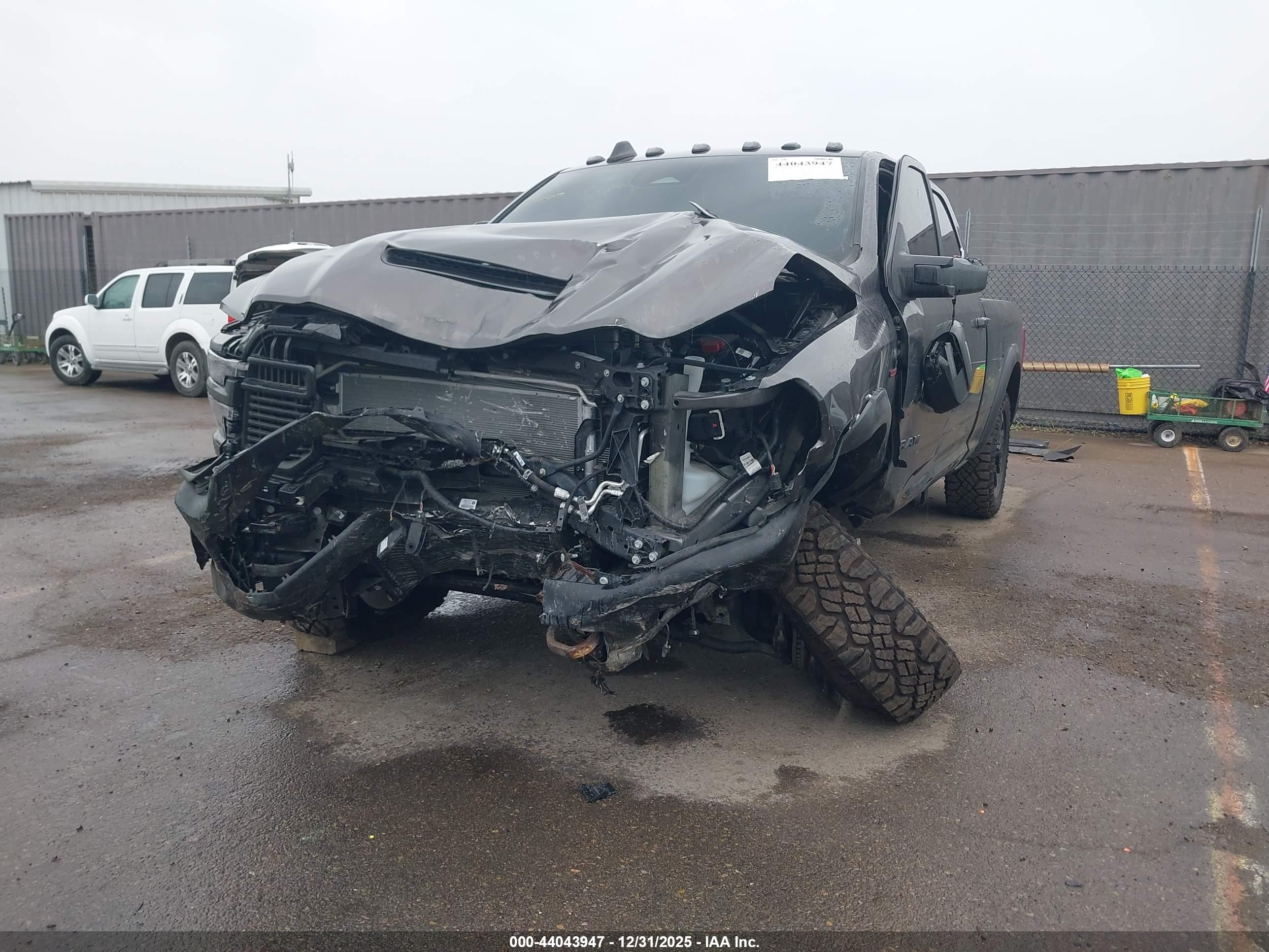 RAM 2500 image 6