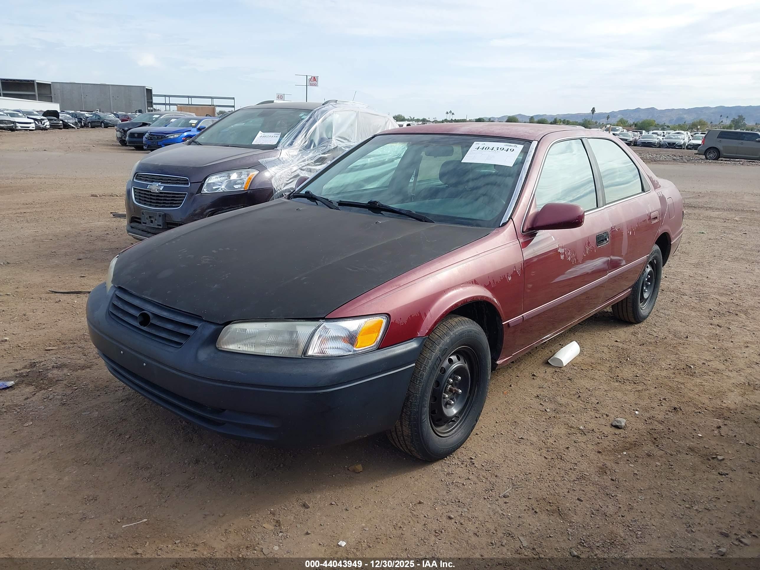 TOYOTA CAMRY image 2