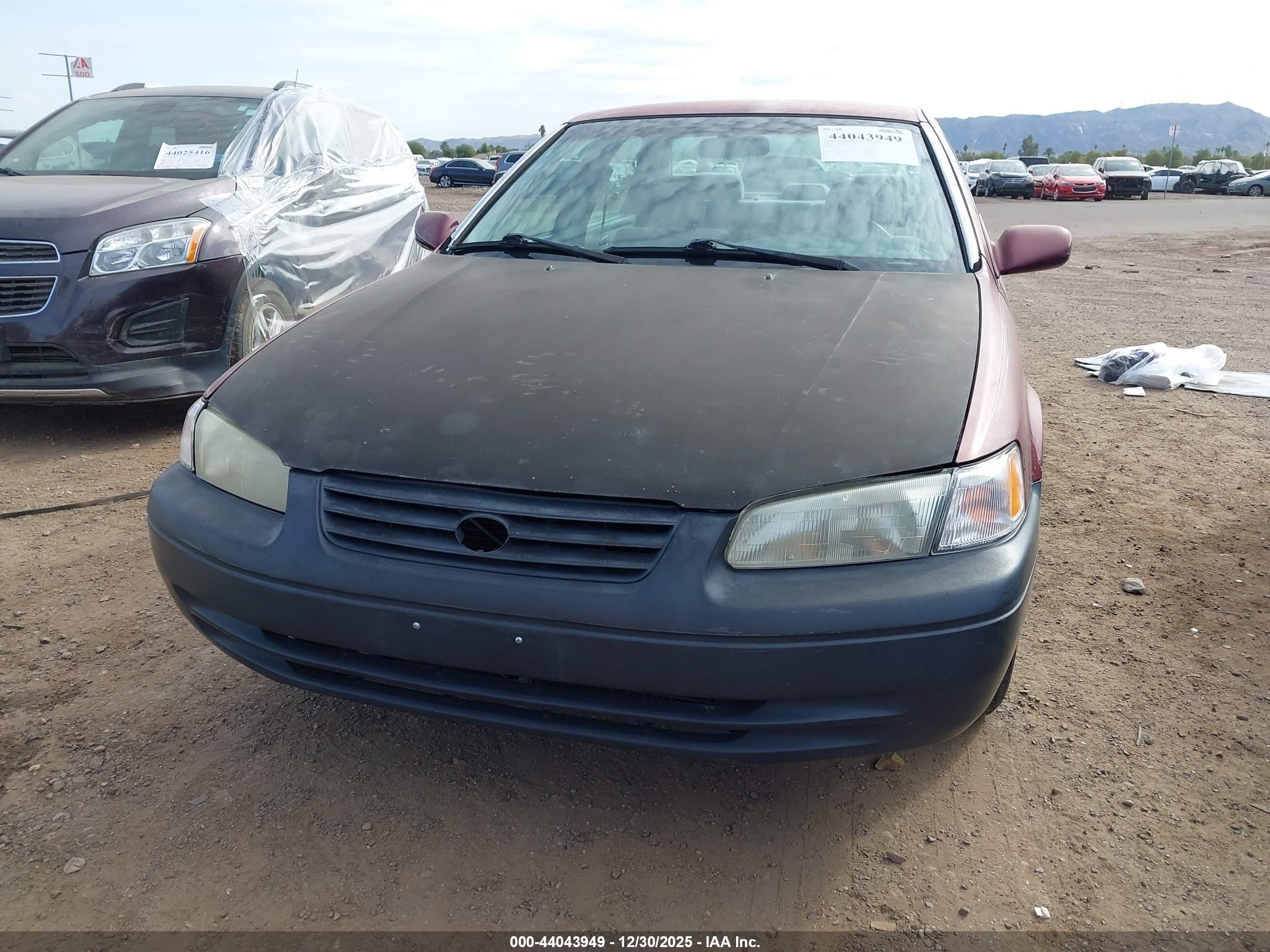 TOYOTA CAMRY image 6