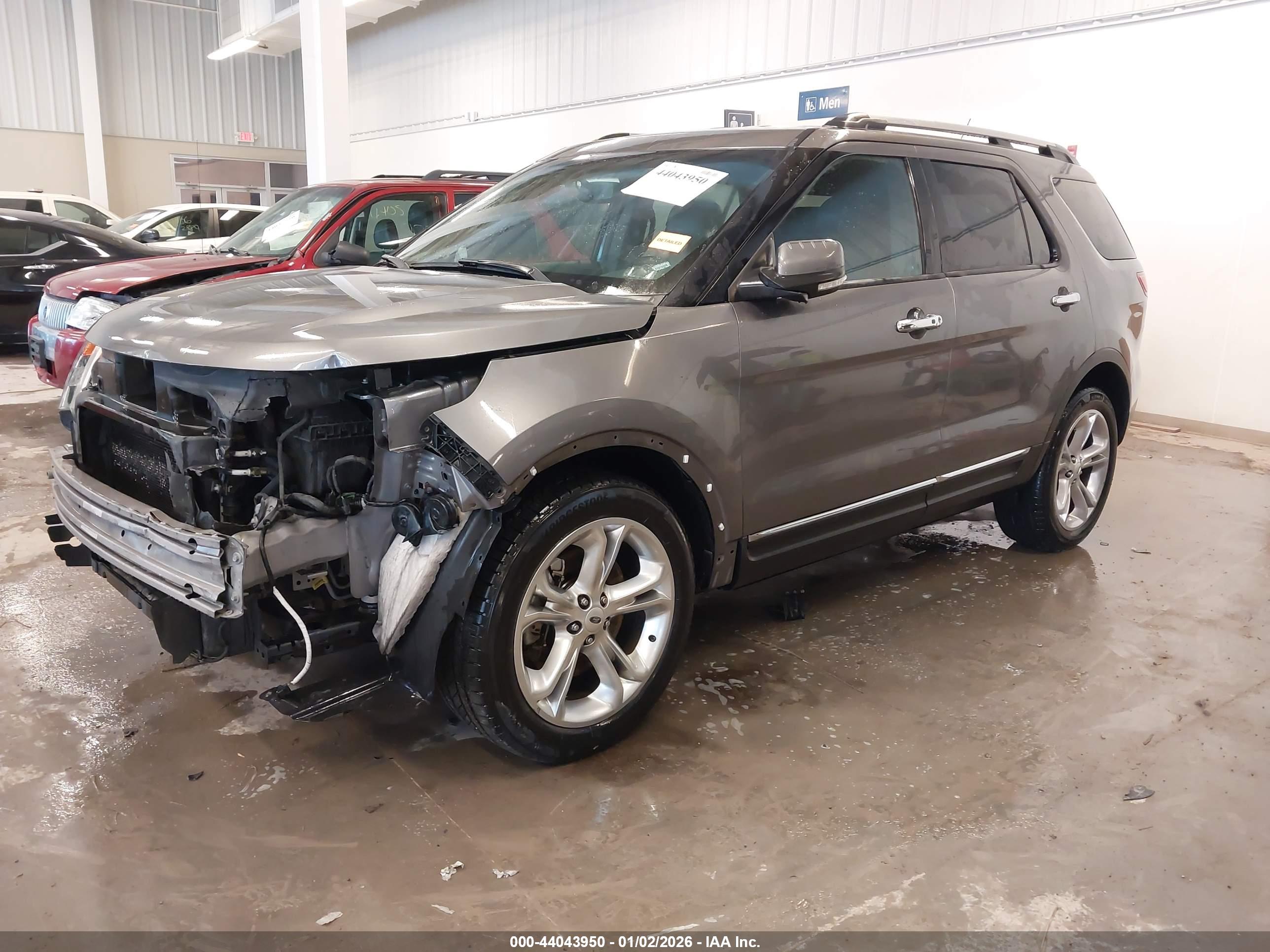 FORD EXPLORER image 2