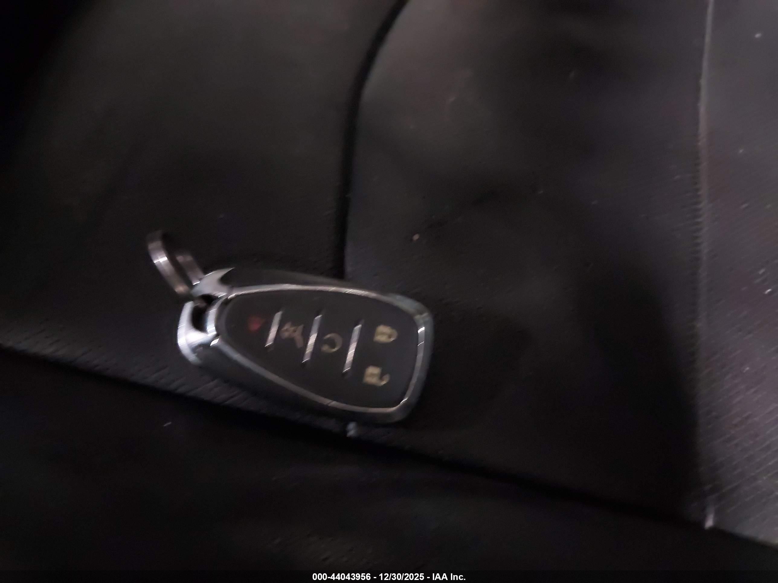 CHEVROLET EQUINOX image 11