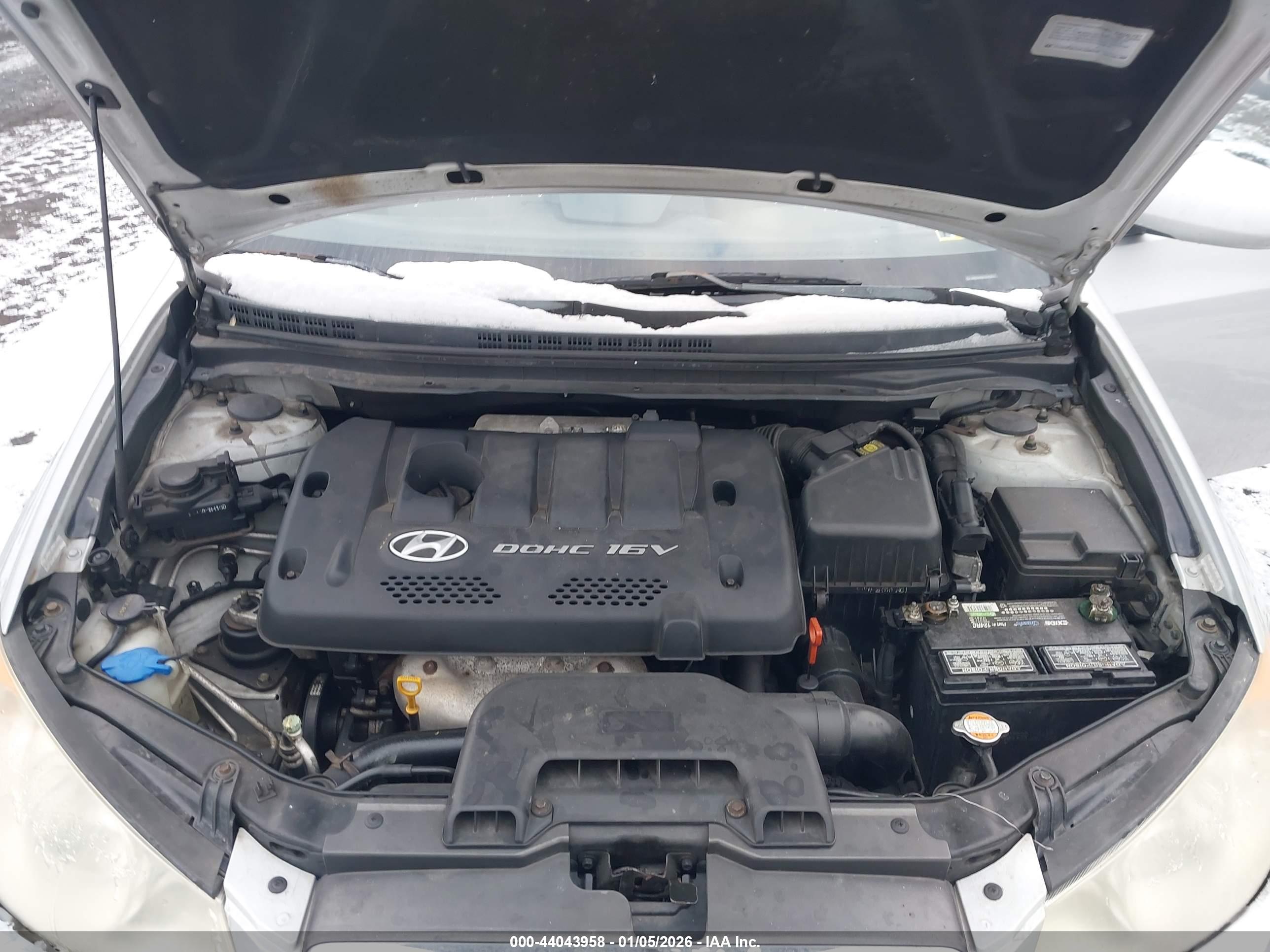 HYUNDAI ELANTRA image 10