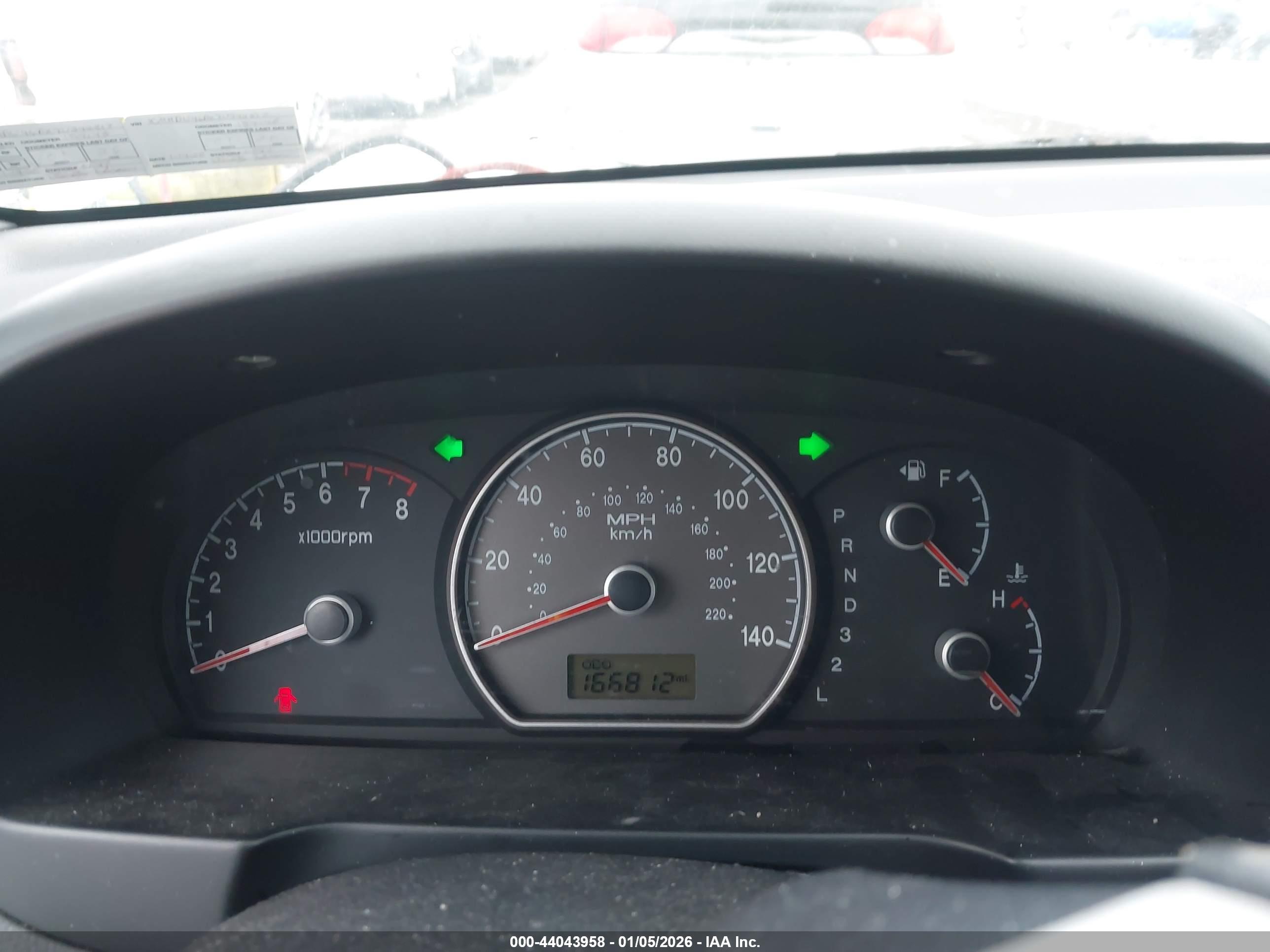 HYUNDAI ELANTRA image 7