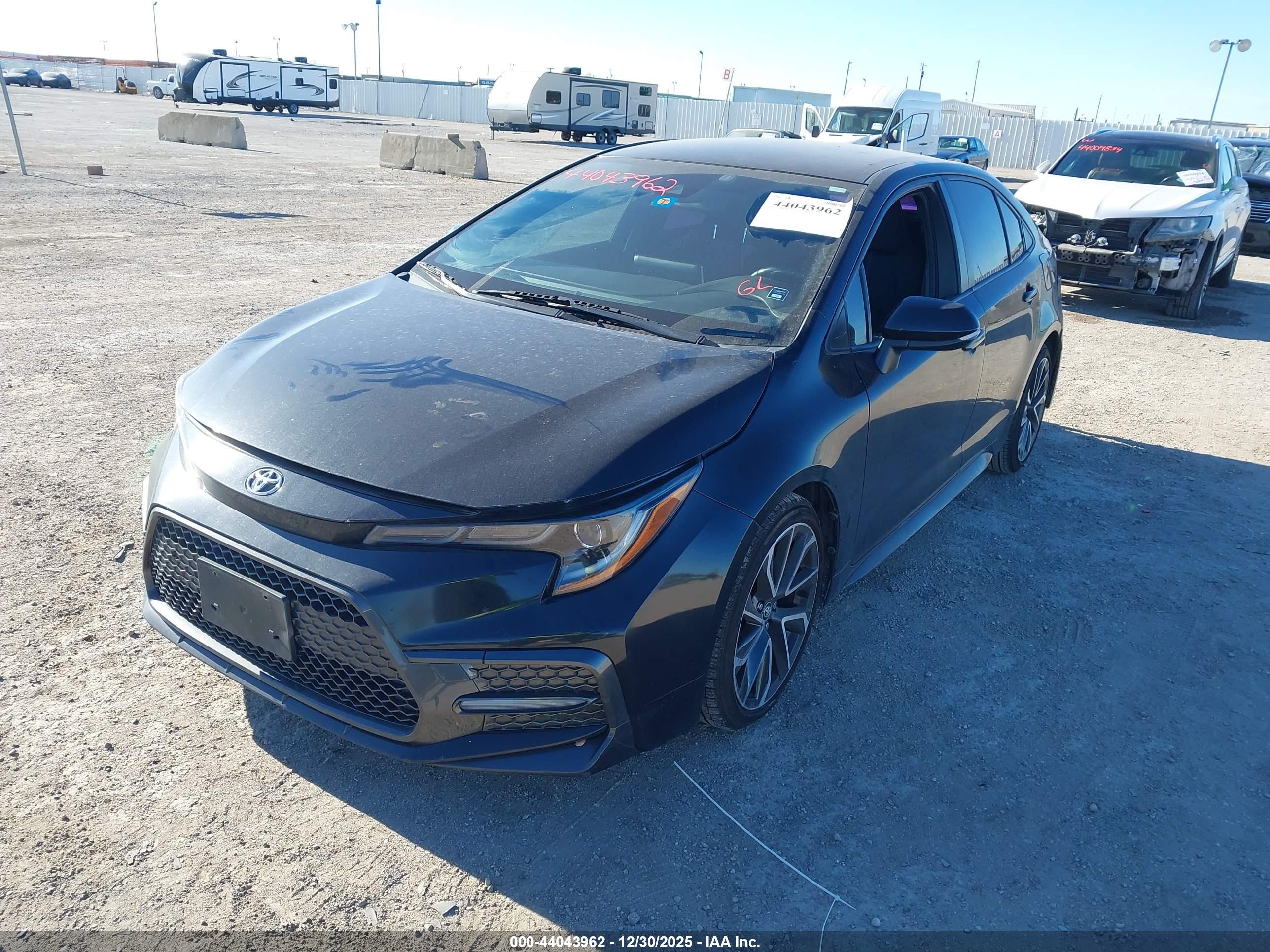 TOYOTA COROLLA image 2