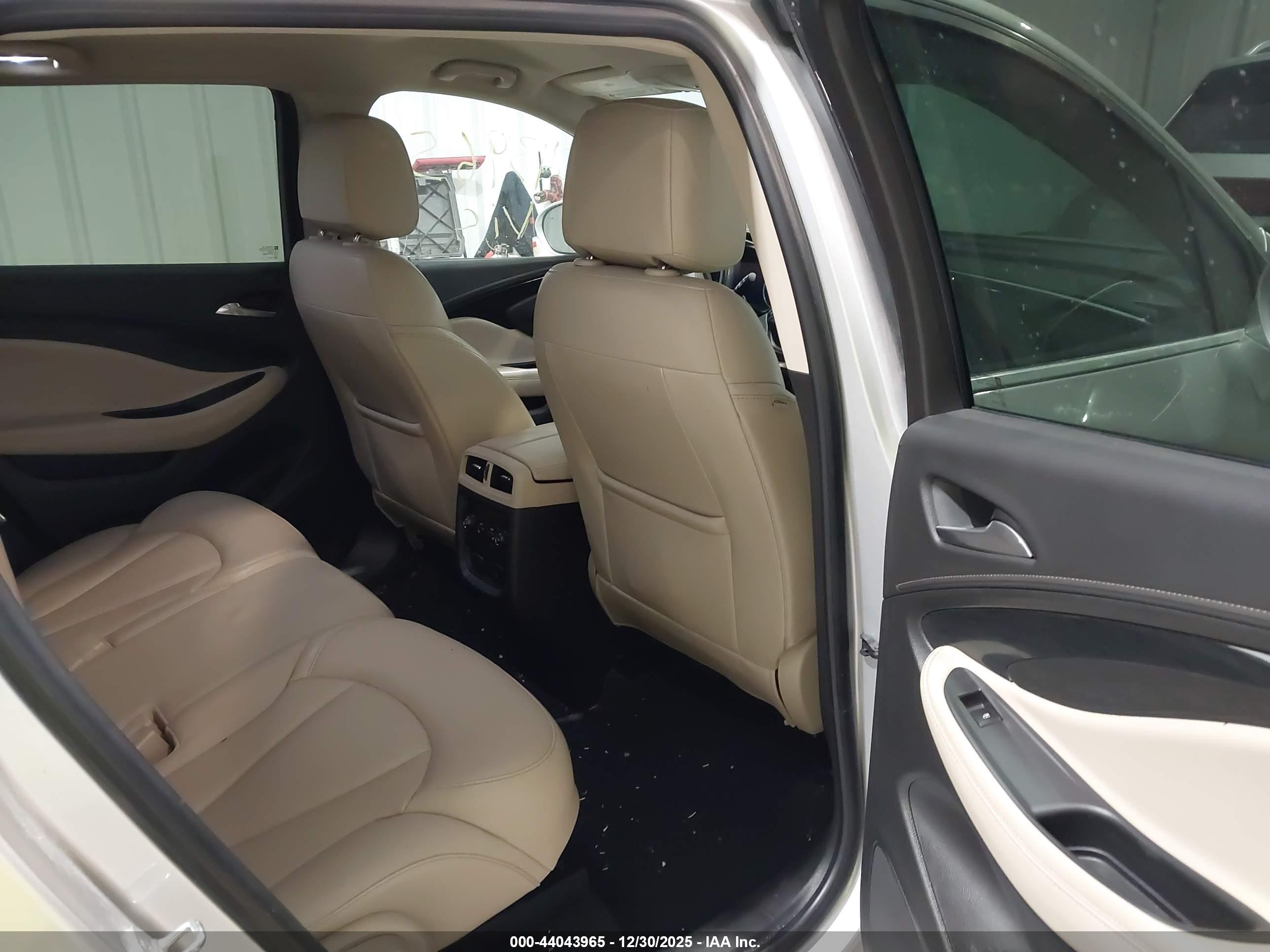 BUICK ENVISION image 8
