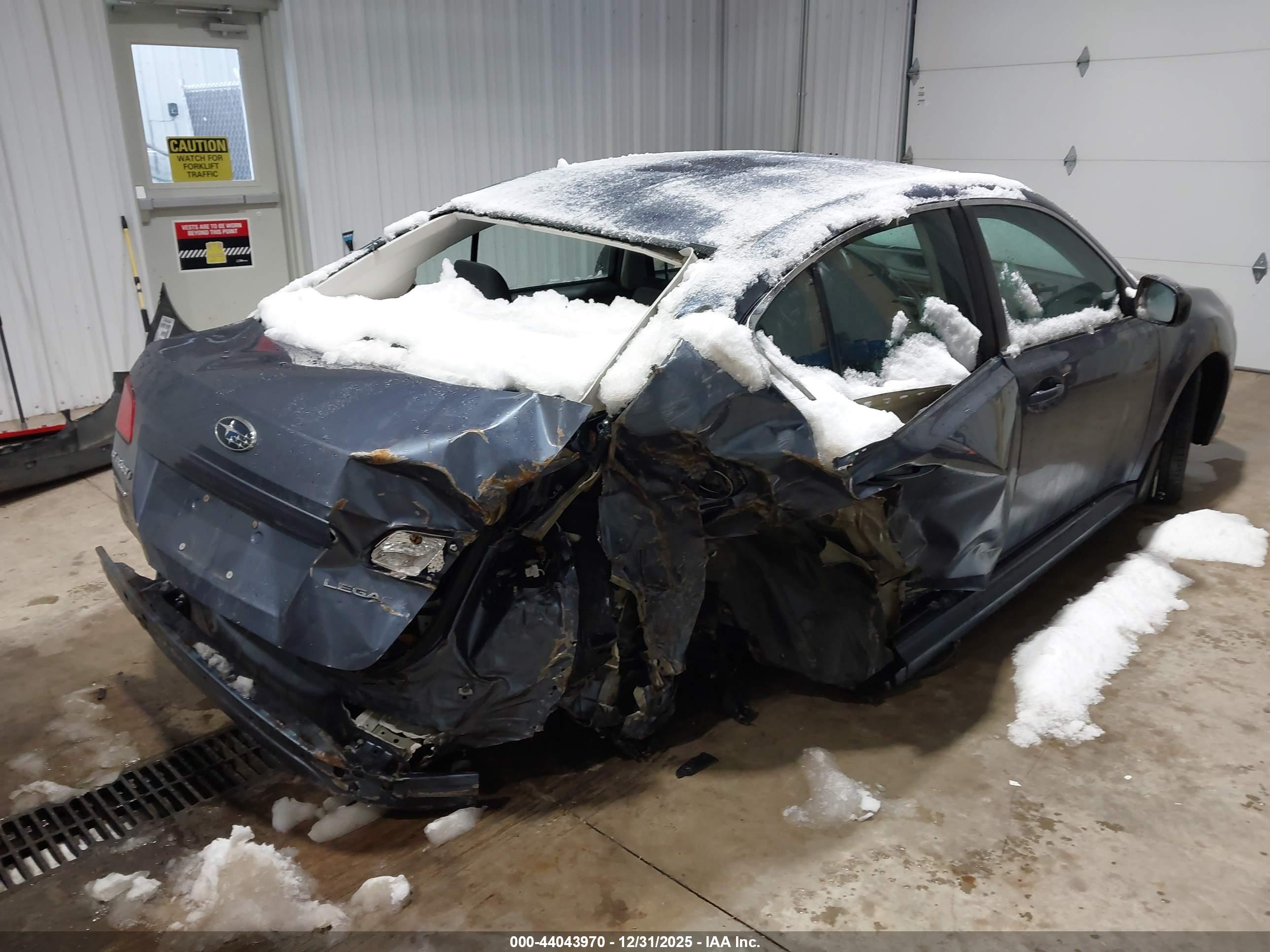 SUBARU LEGACY image 6