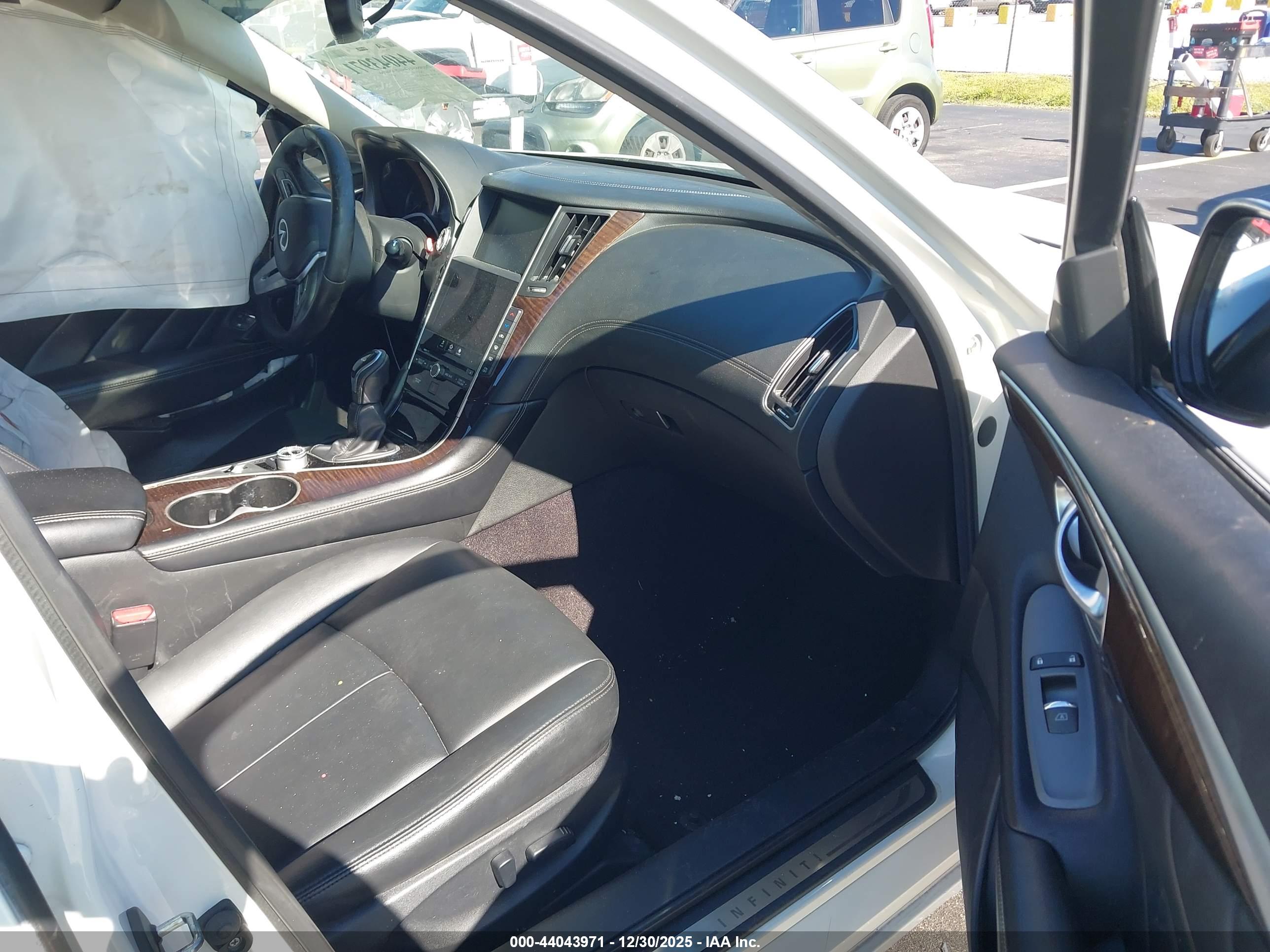 INFINITI Q50 image 5