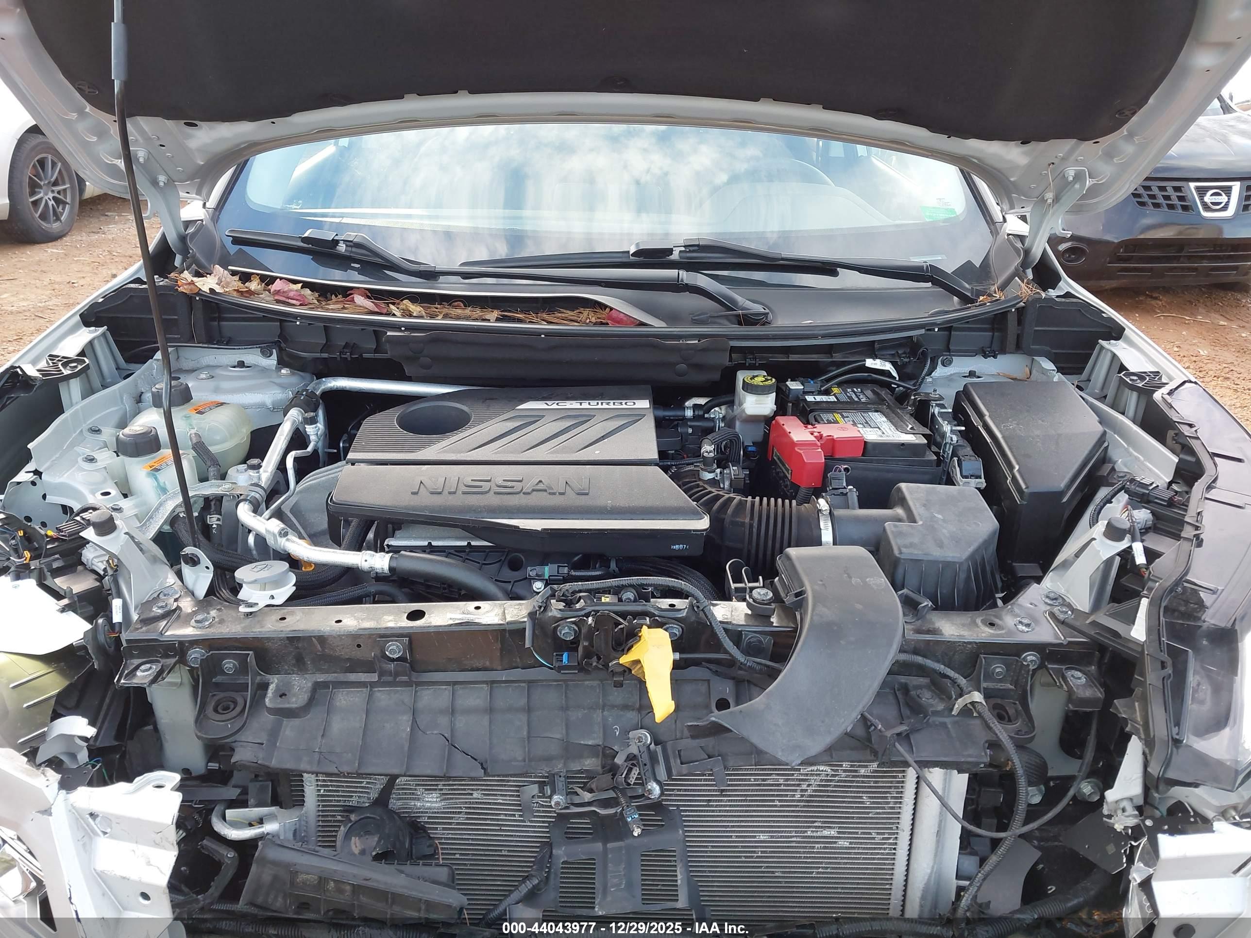 NISSAN ROGUE image 10