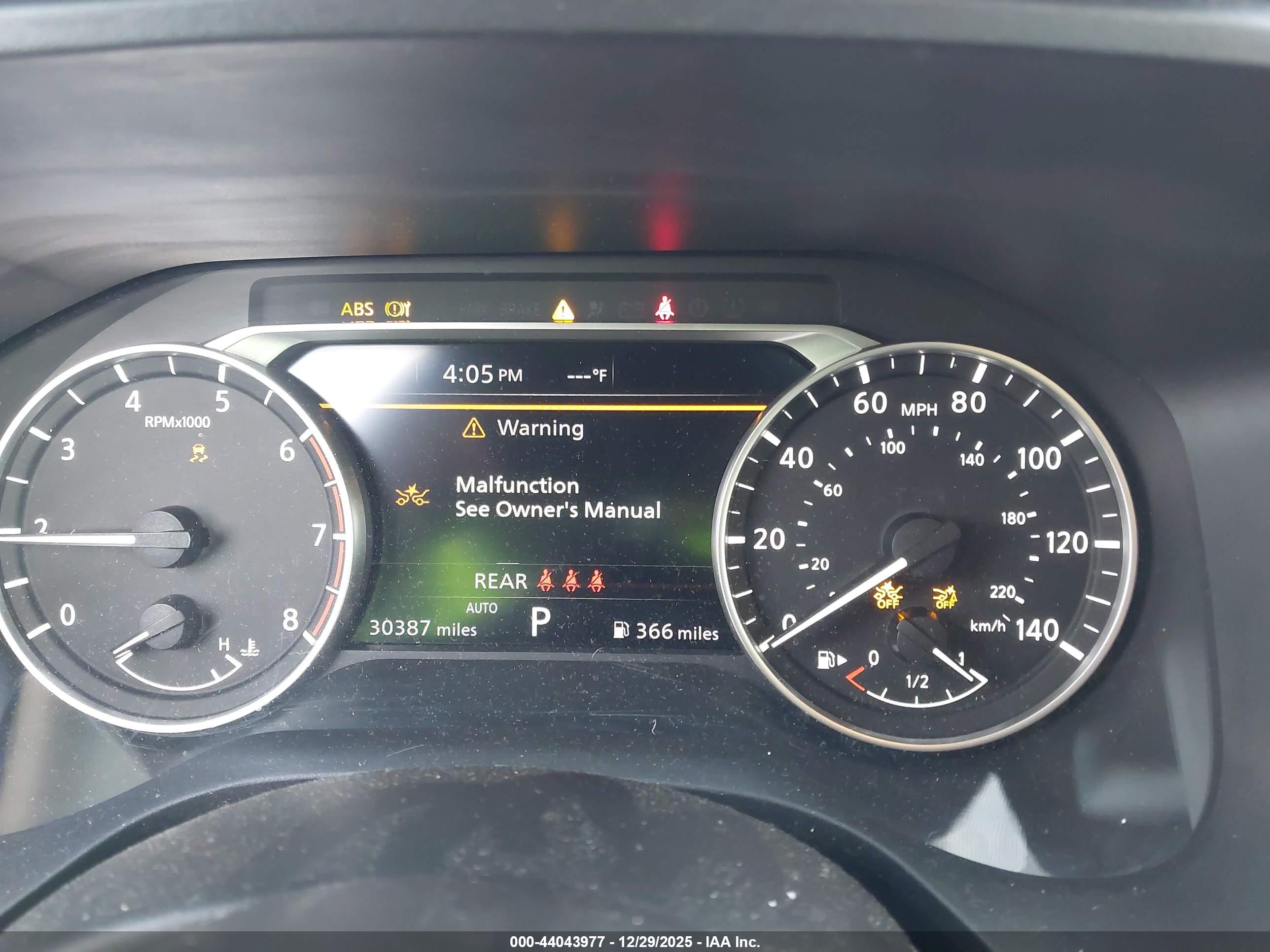 NISSAN ROGUE image 7
