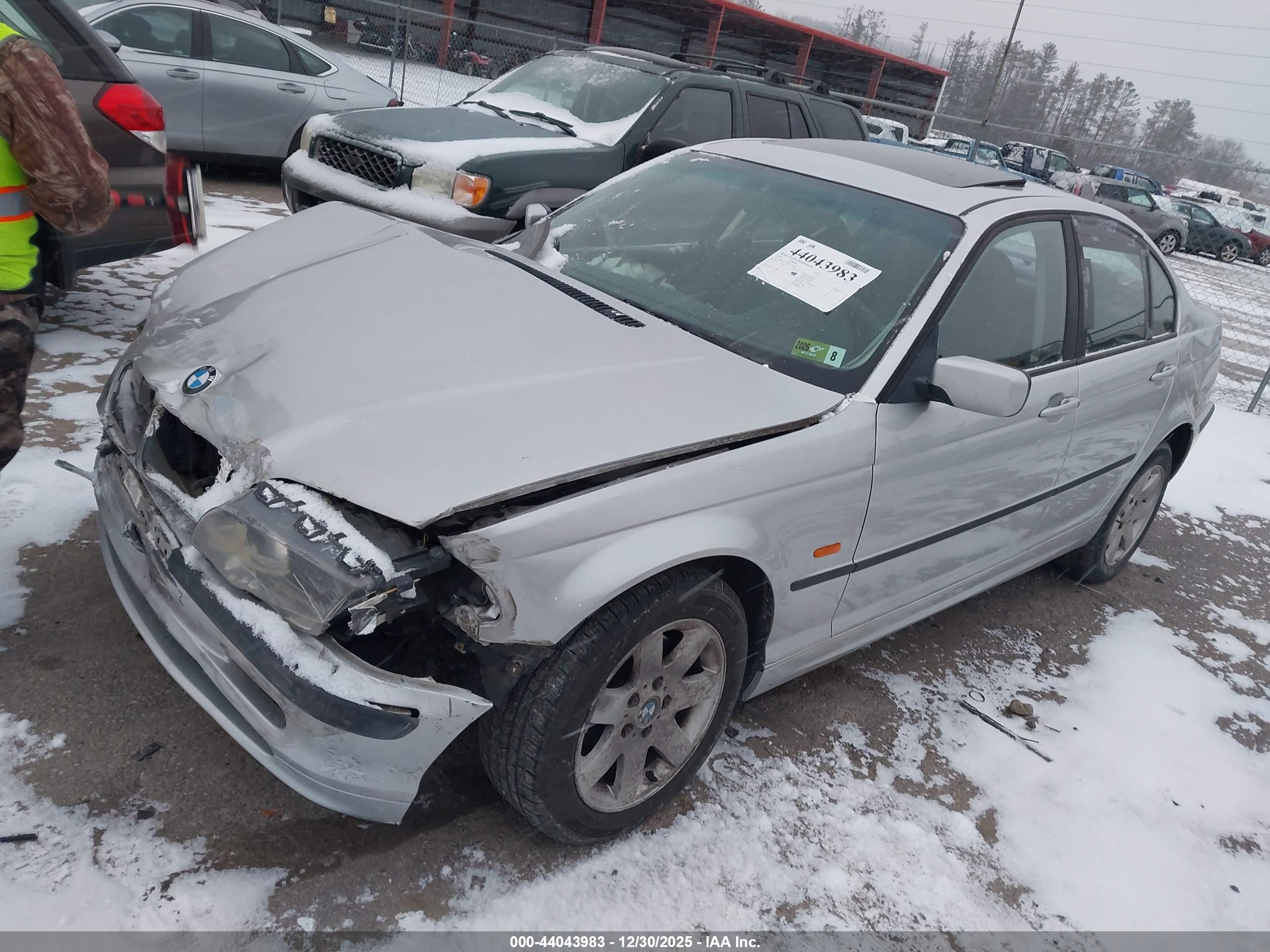 BMW 325I image 2