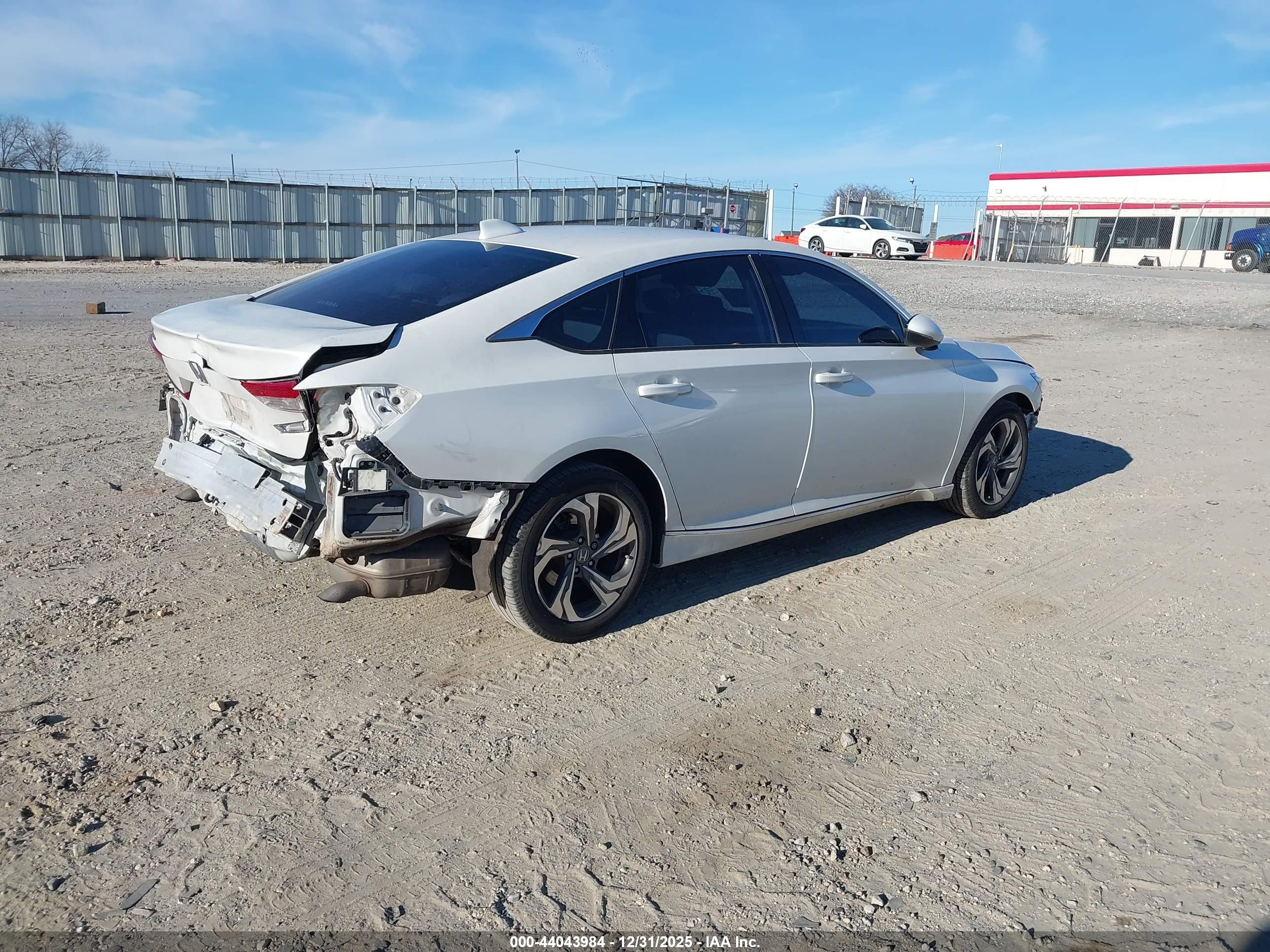 HONDA ACCORD image 4