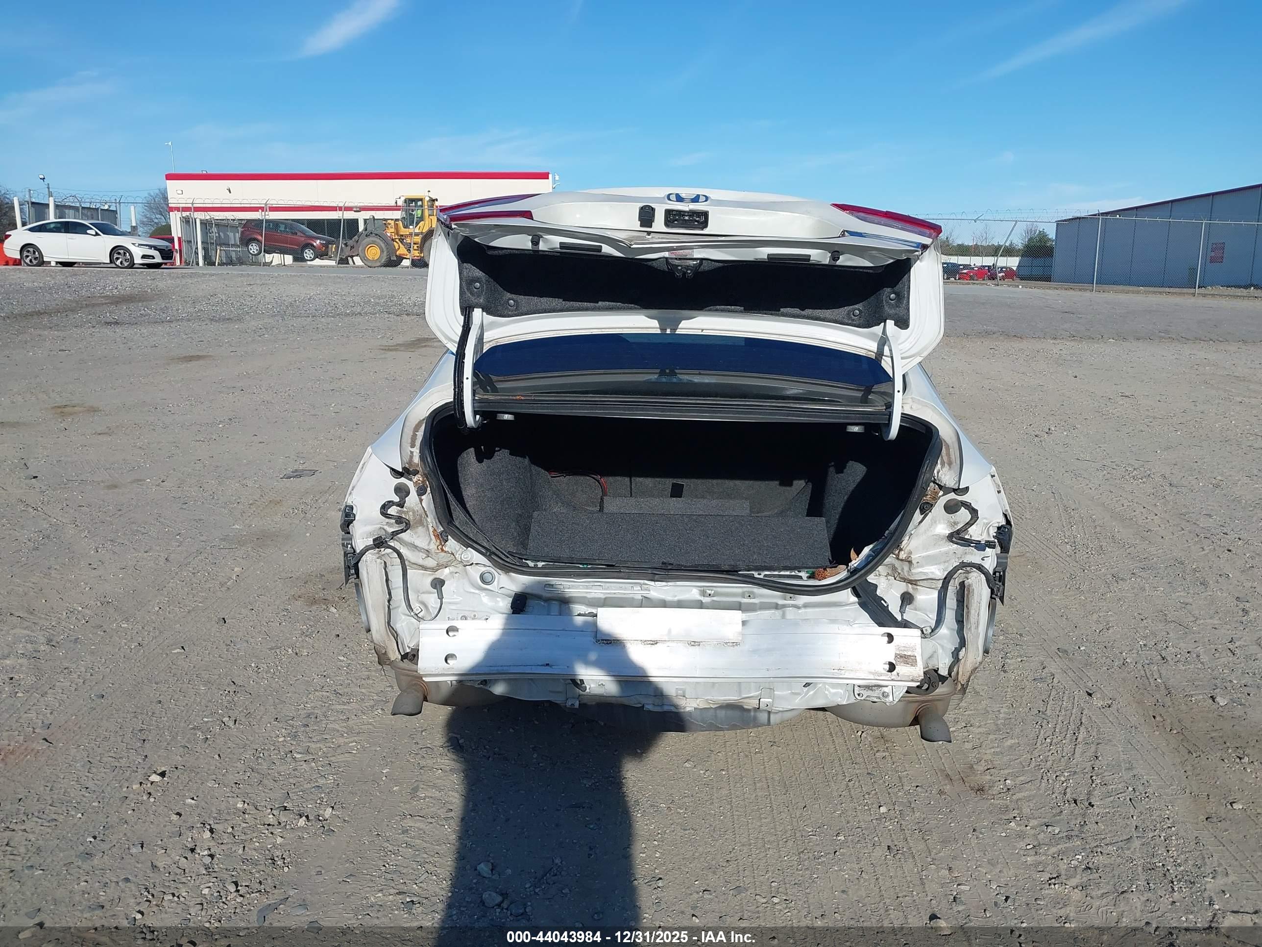 HONDA ACCORD image 6